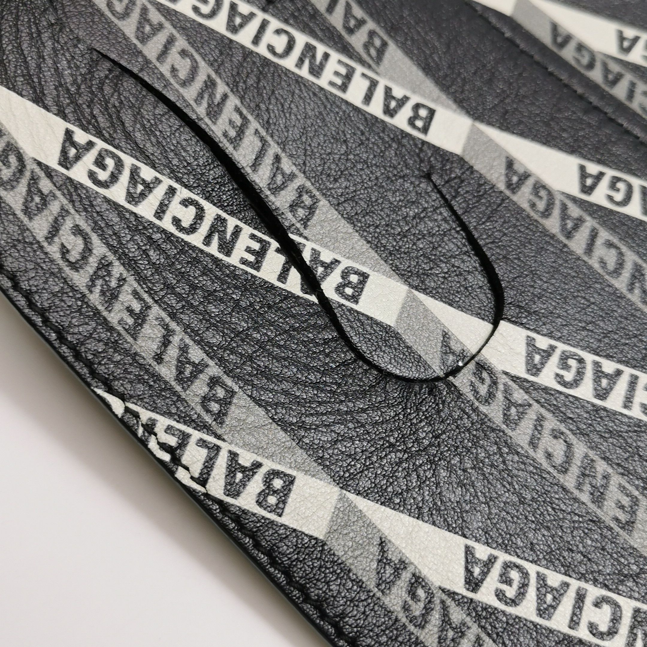 Balenciaga Balenciaga Women os Tote Bags Size ONE SIZE - 15 Thumbnail