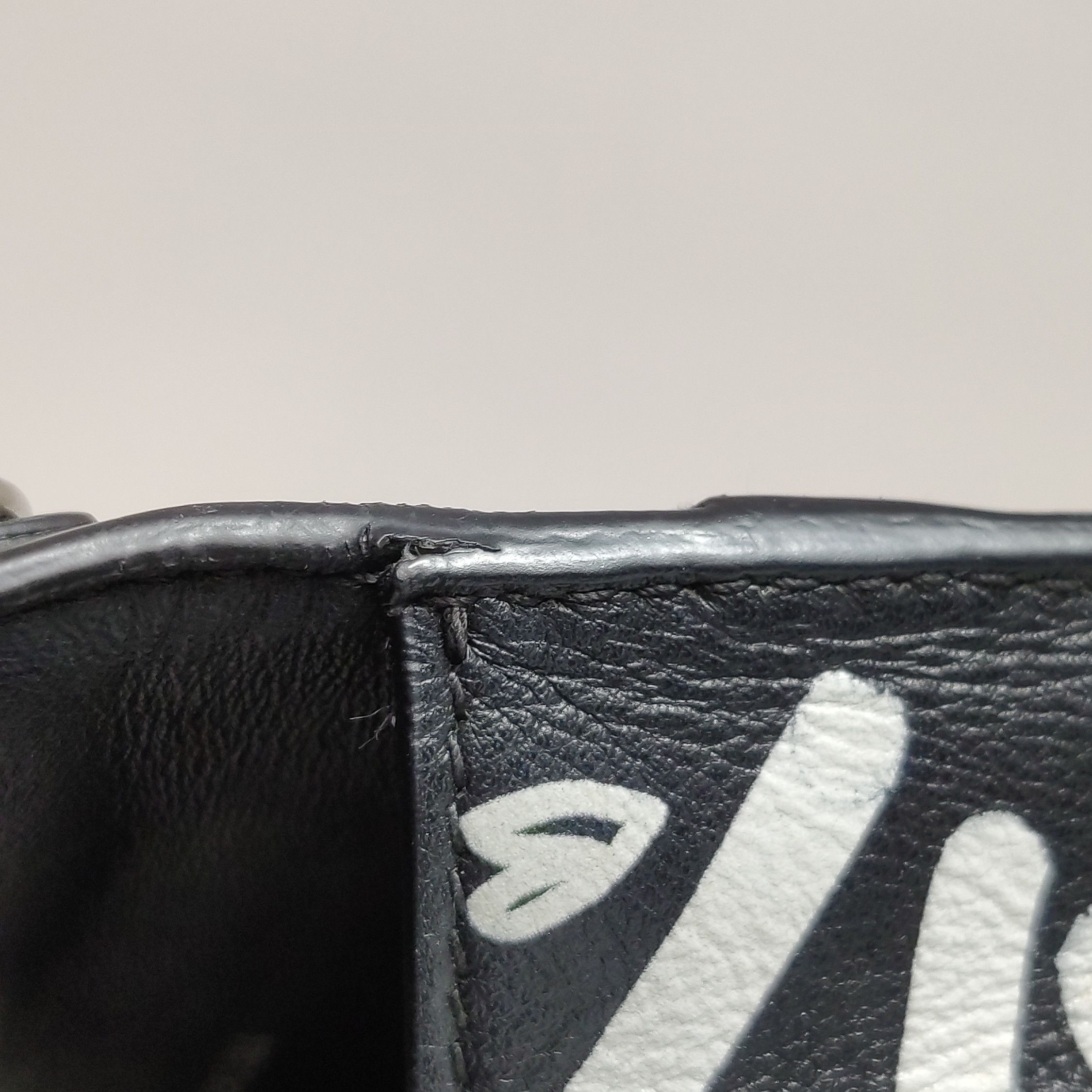 Balenciaga Balenciaga Women os Shoulder Bags Size ONE SIZE - 21 Thumbnail