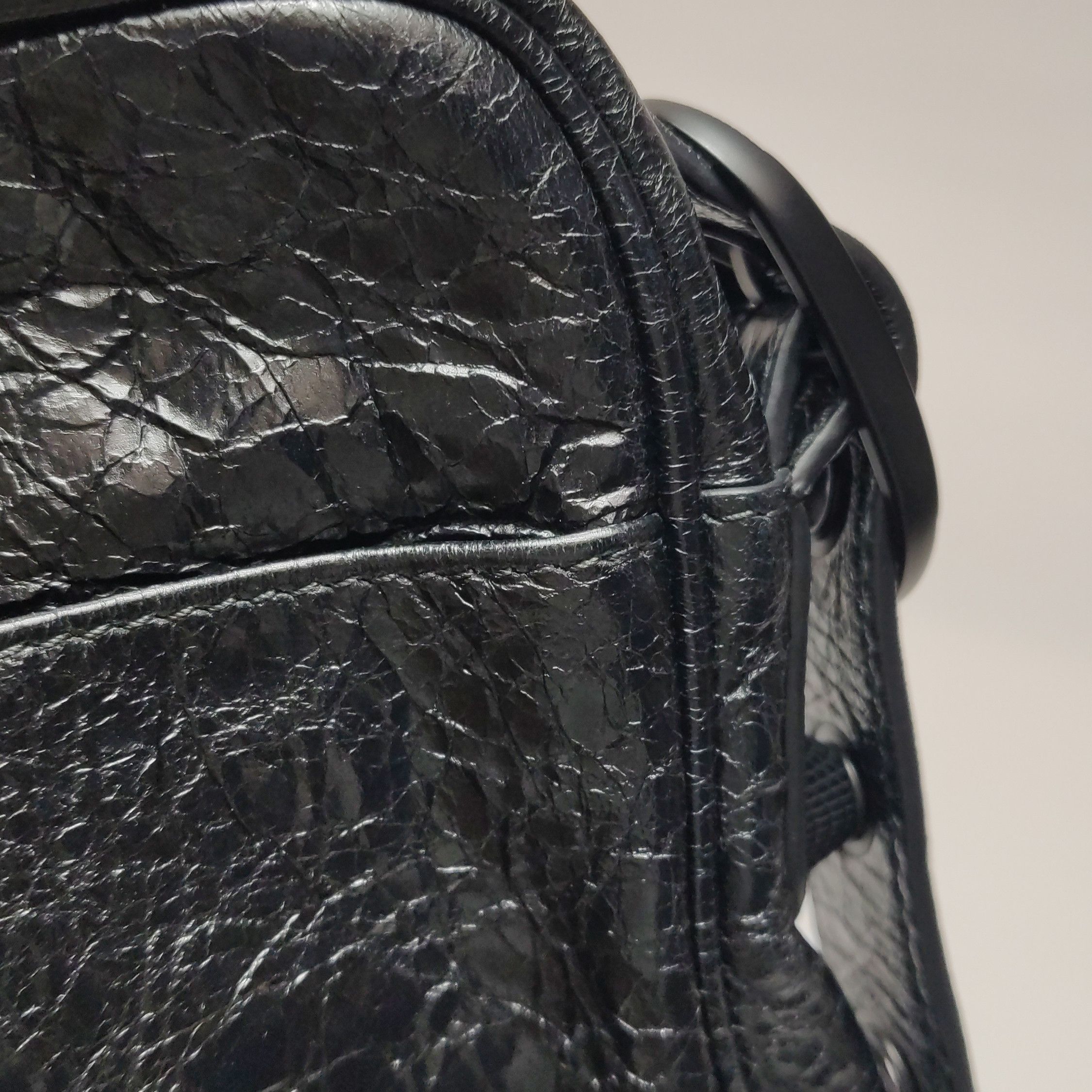 Balenciaga Balenciaga Women os Crossbody Bags Size ONE SIZE - 19 Thumbnail