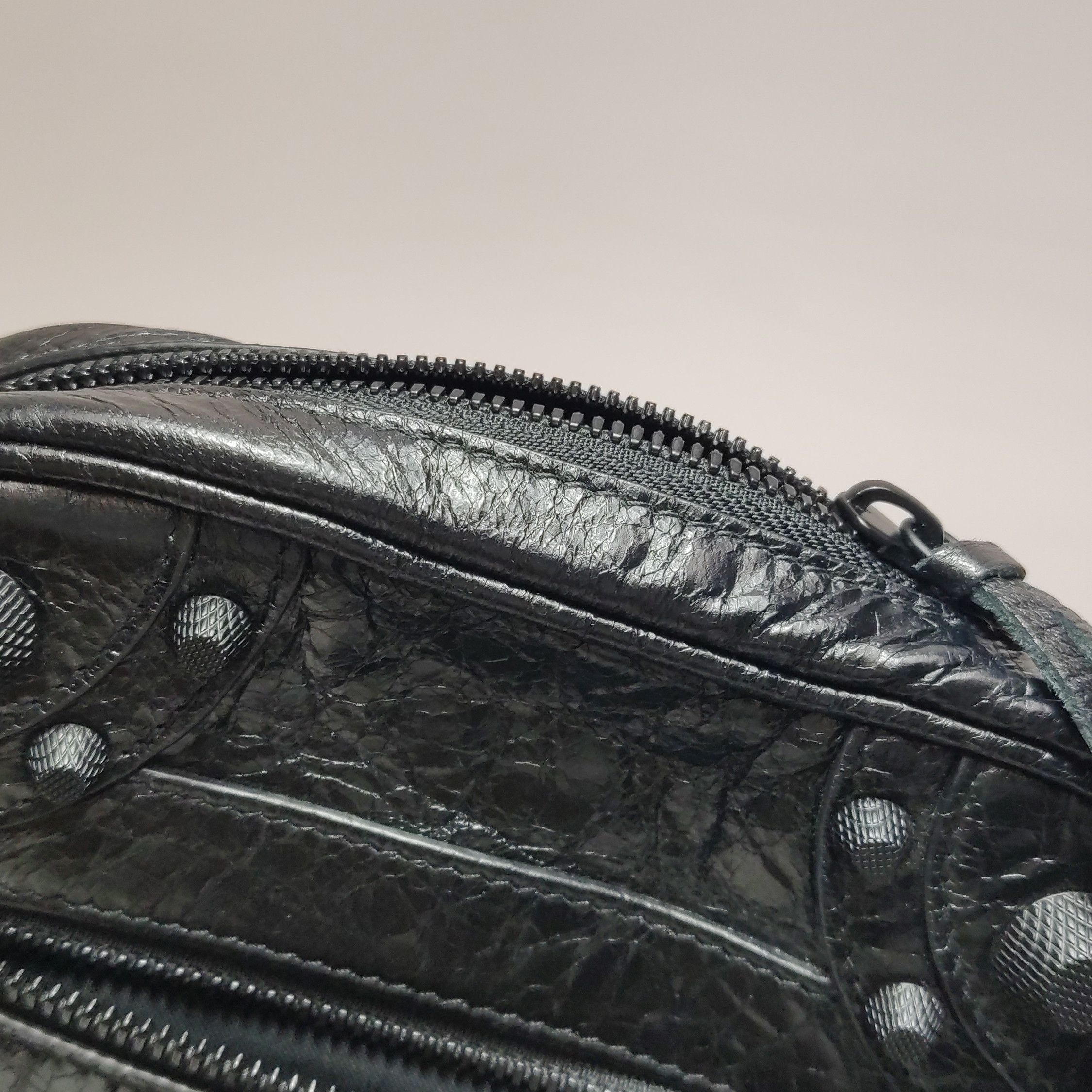 Balenciaga Balenciaga Women os Crossbody Bags Size ONE SIZE - 22 Thumbnail