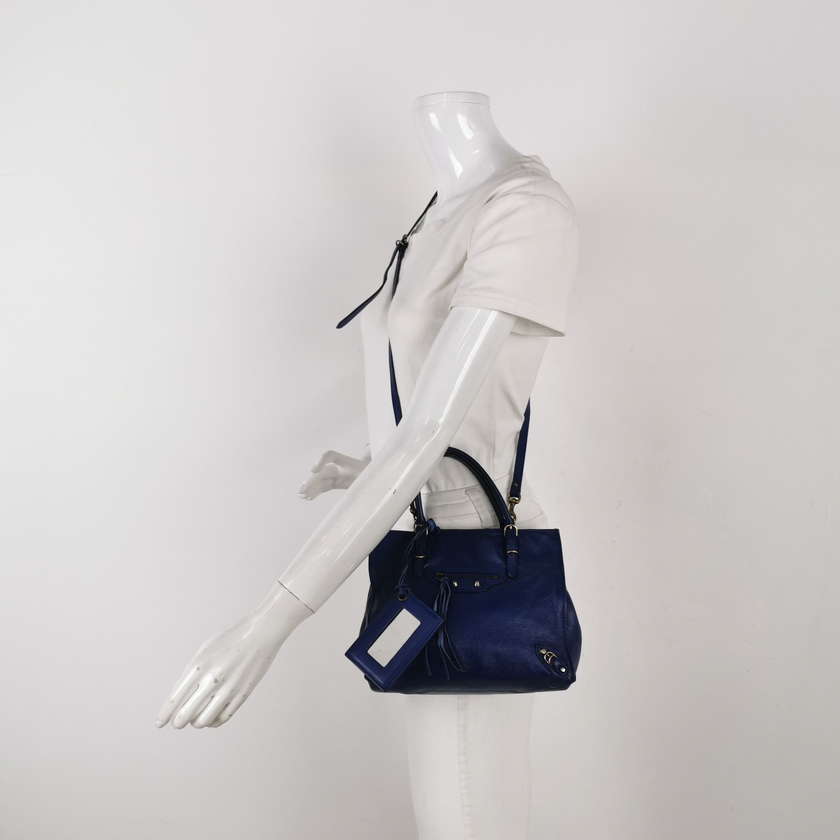 Balenciaga Balenciaga Women os Crossbody Bags Size ONE SIZE - 2 Thumbnail