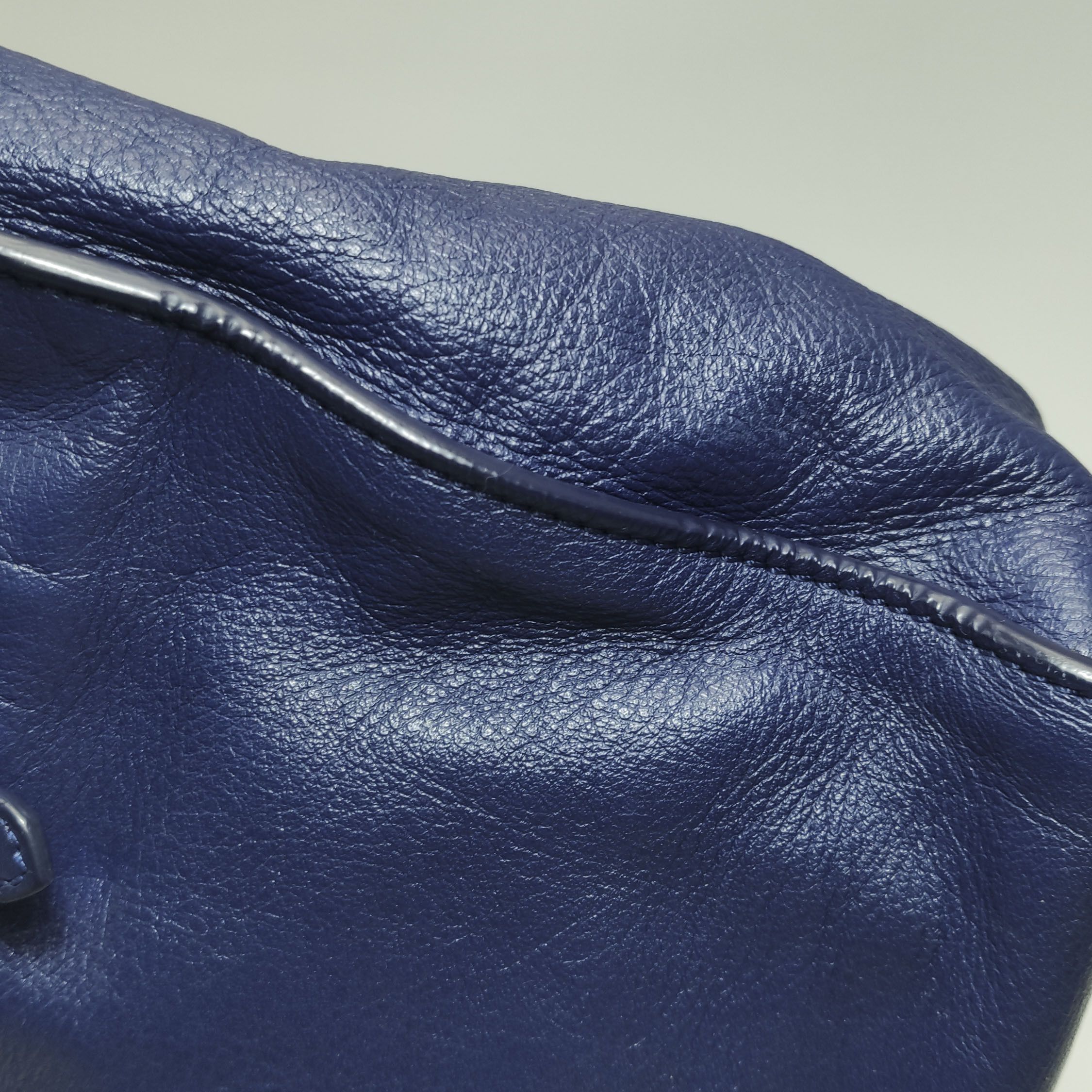 Balenciaga Balenciaga Women os Crossbody Bags Size ONE SIZE - 19 Thumbnail