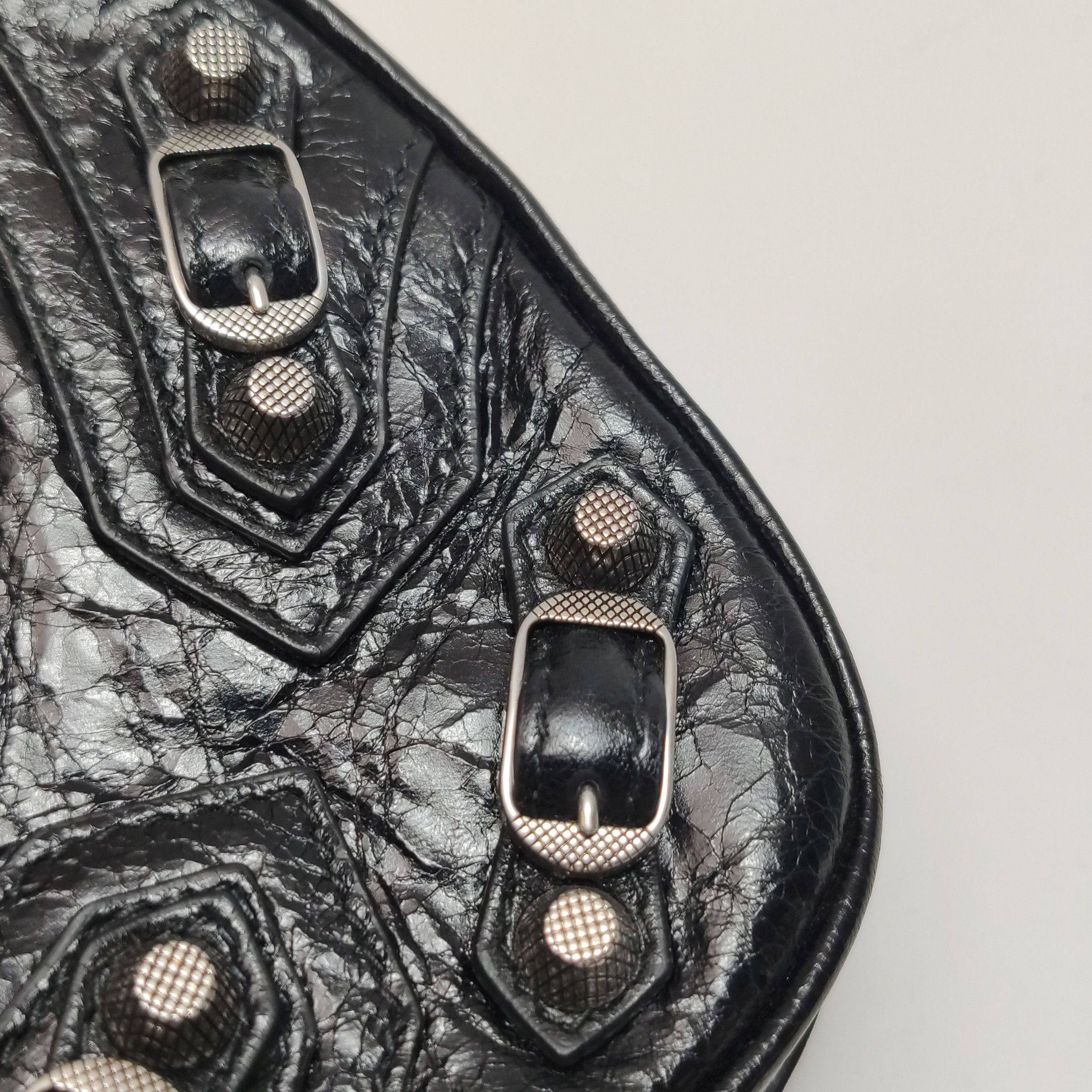 Balenciaga Balenciaga Women os Shoulder Bags Size ONE SIZE - 16 Thumbnail