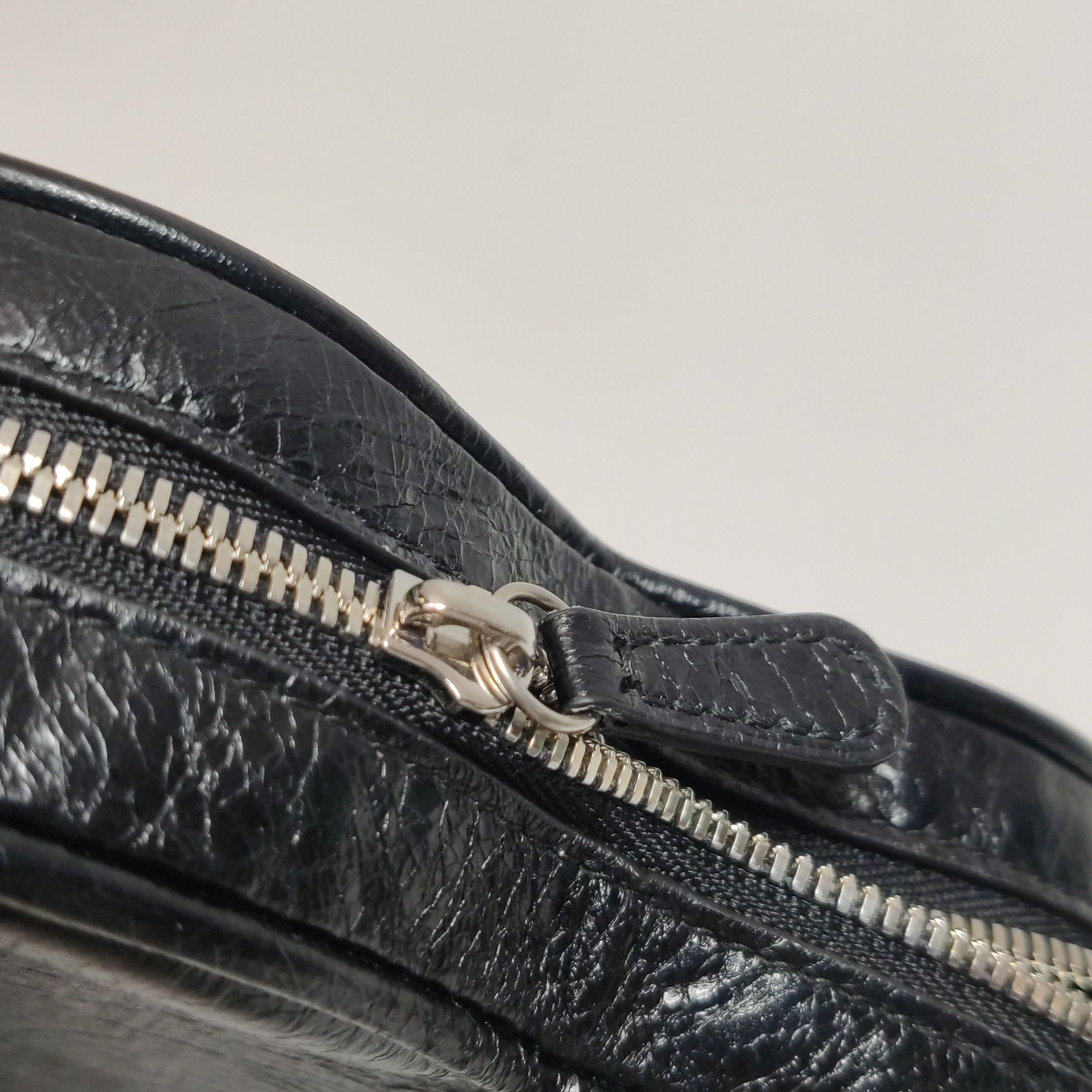 Balenciaga Balenciaga Women os Shoulder Bags Size ONE SIZE - 13 Thumbnail