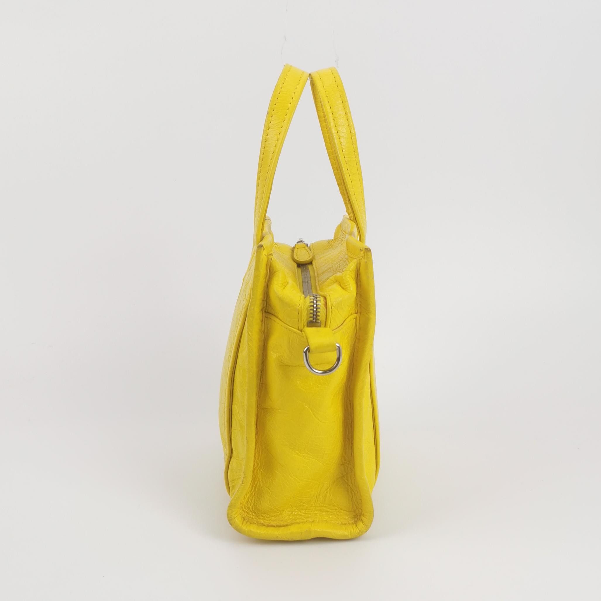 Balenciaga Balenciaga Women os Shoulder Bags Size ONE SIZE - 3 Thumbnail