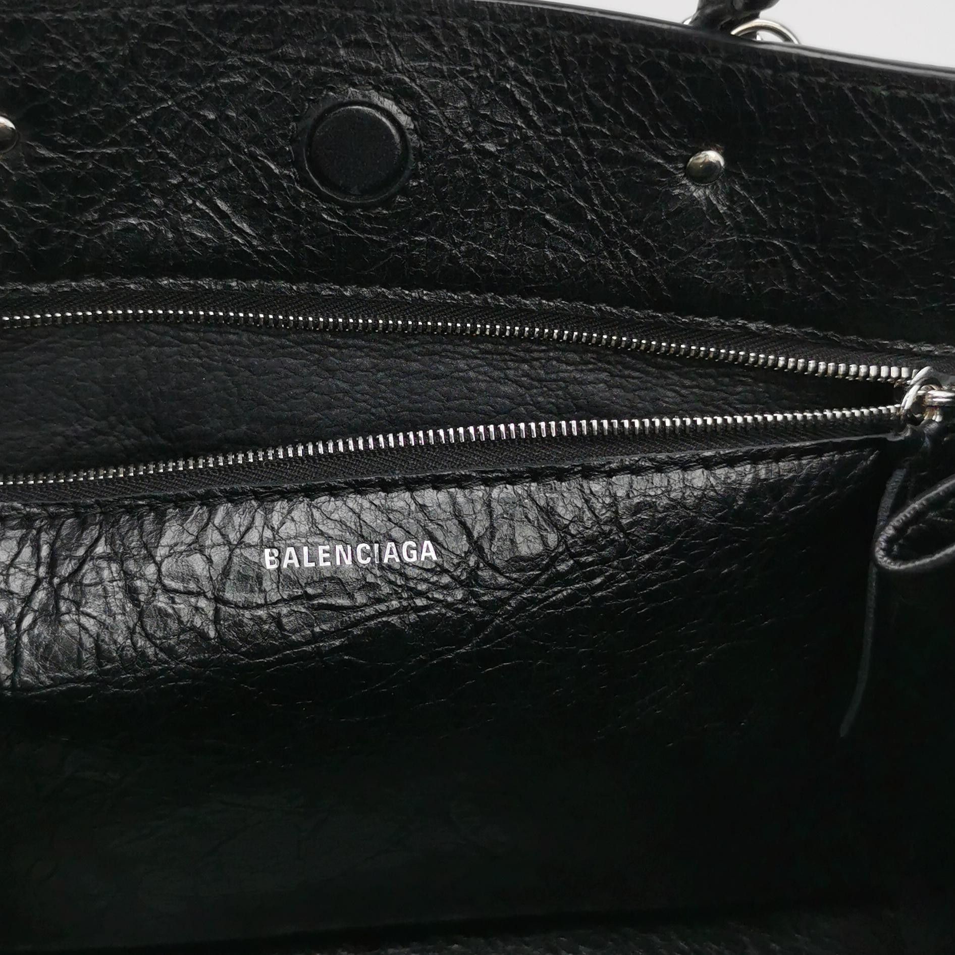 Balenciaga Balenciaga Women os Shoulder Bags Size ONE SIZE - 8 Thumbnail