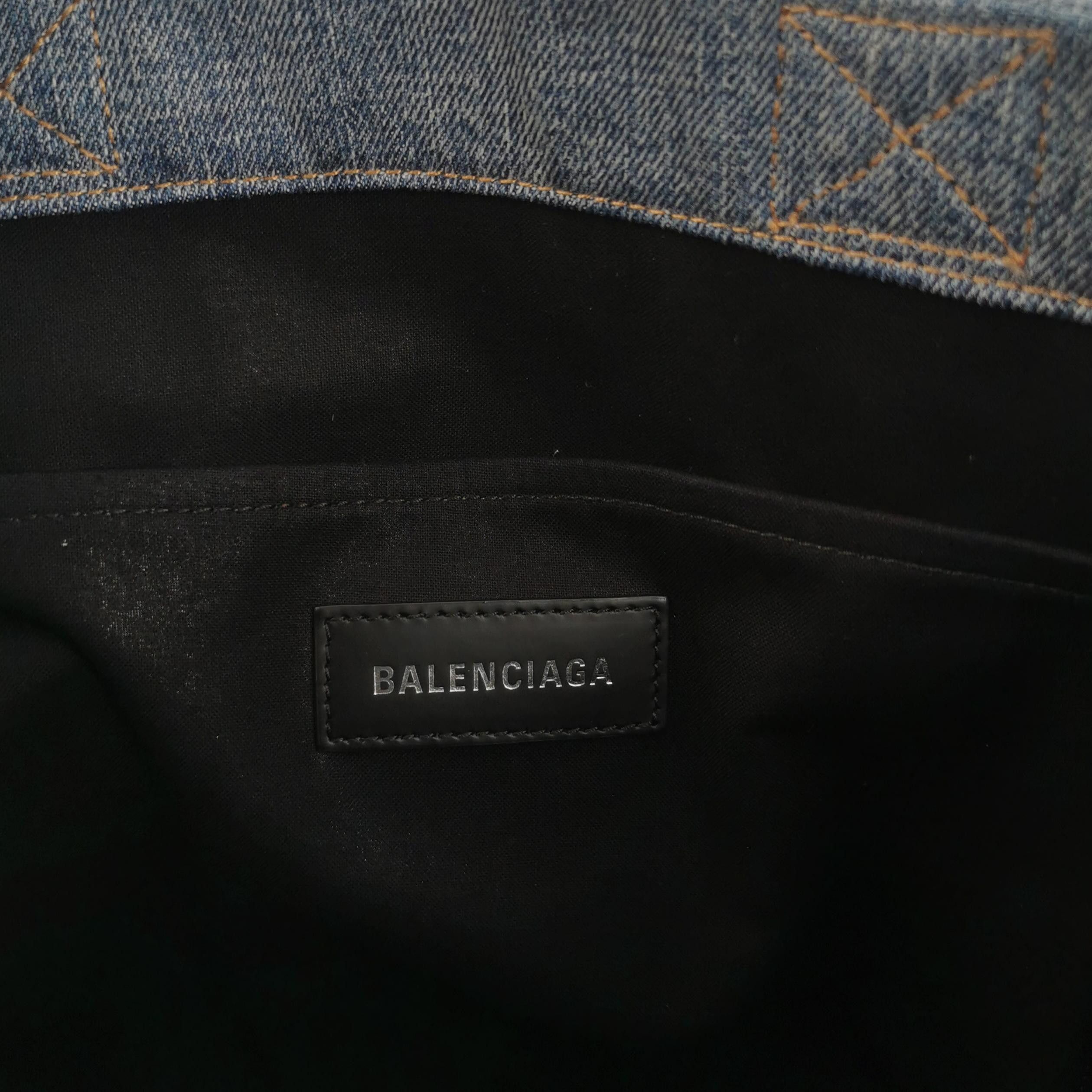Balenciaga Balenciaga Women os Shoulder Bags Size ONE SIZE - 8 Thumbnail