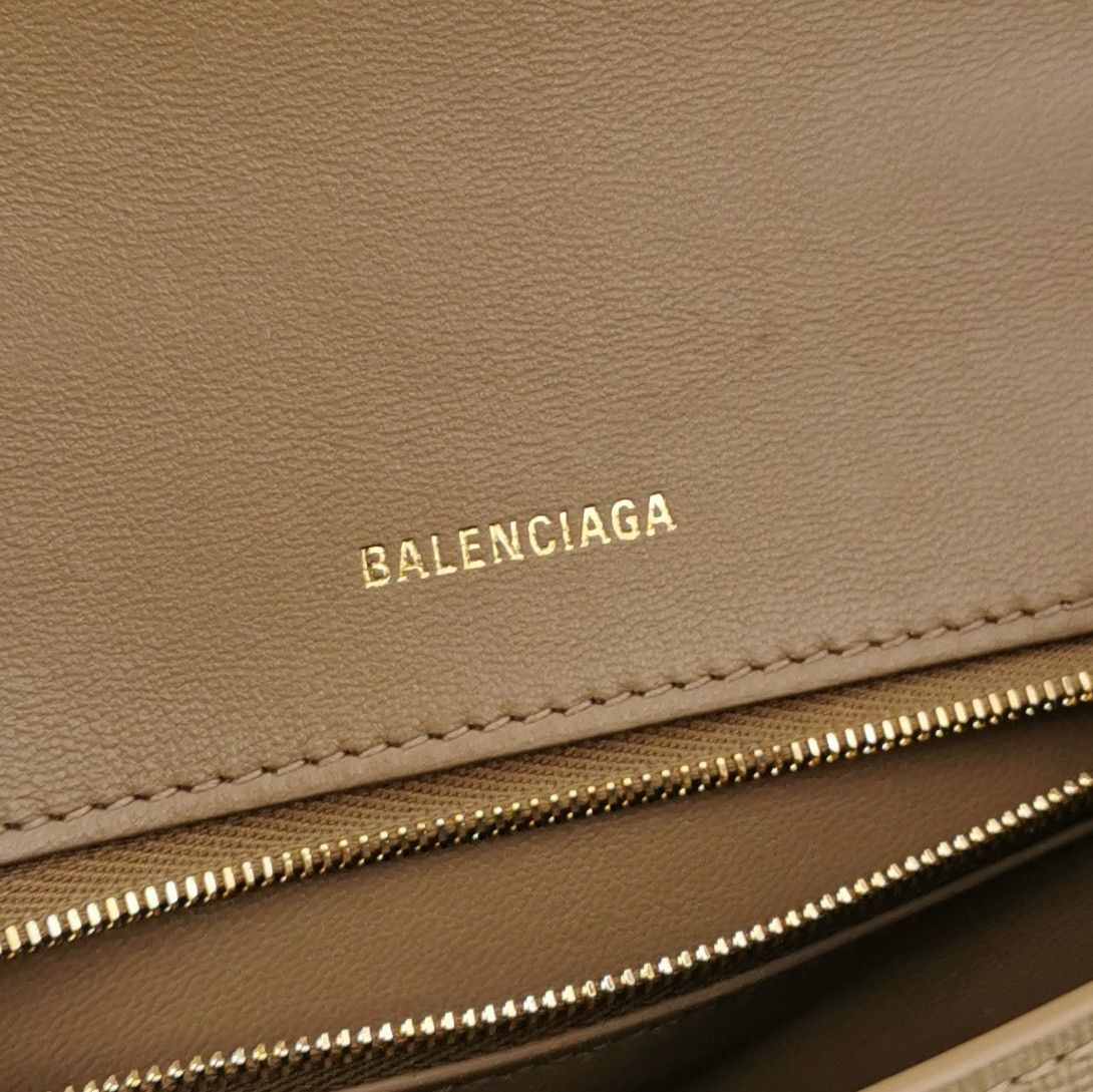 Balenciaga Balenciaga Women os Crossbody Bags Size ONE SIZE - 8 Thumbnail
