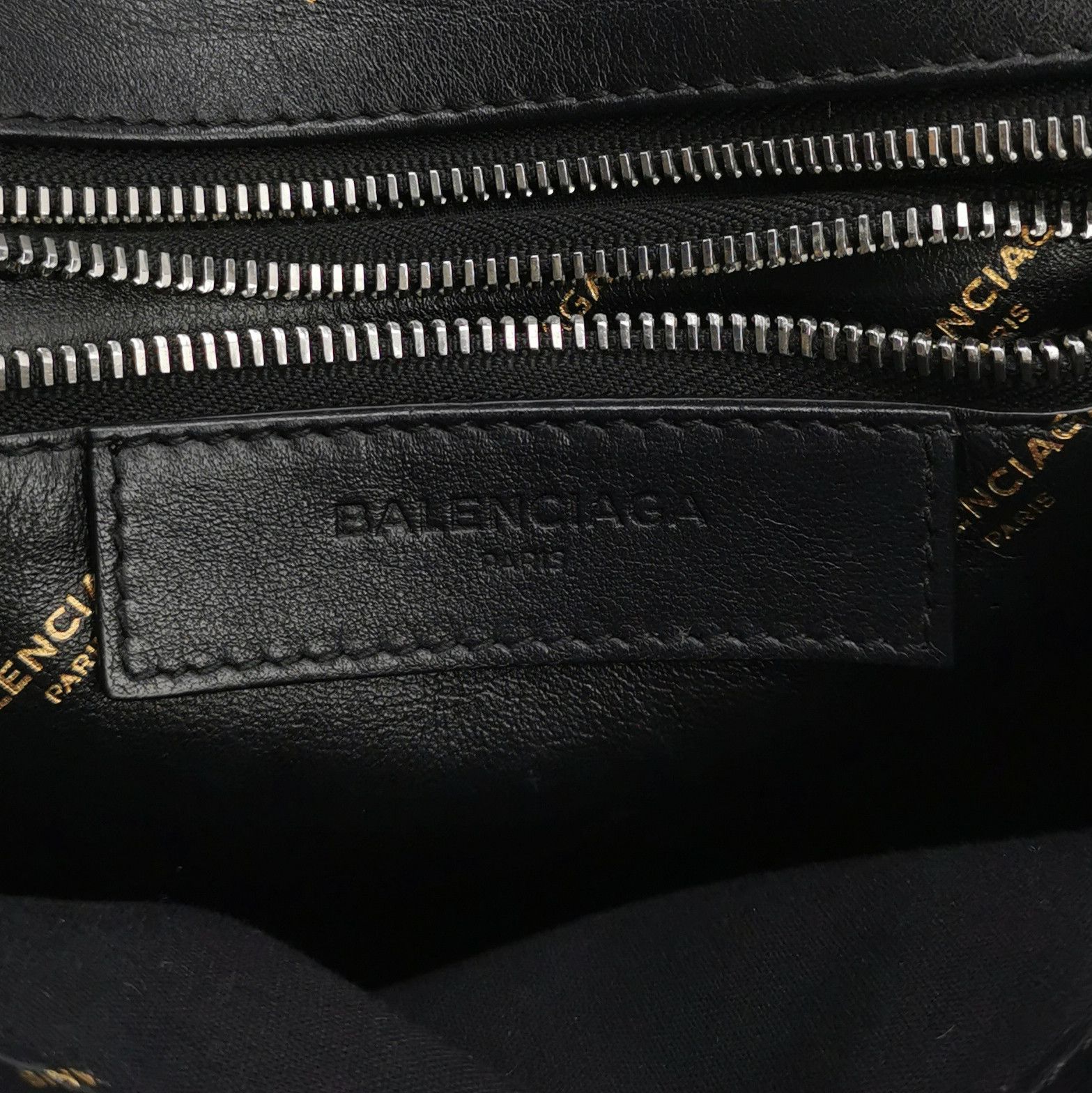 Balenciaga Balenciaga Women os Shoulder Bags Size ONE SIZE - 8 Thumbnail