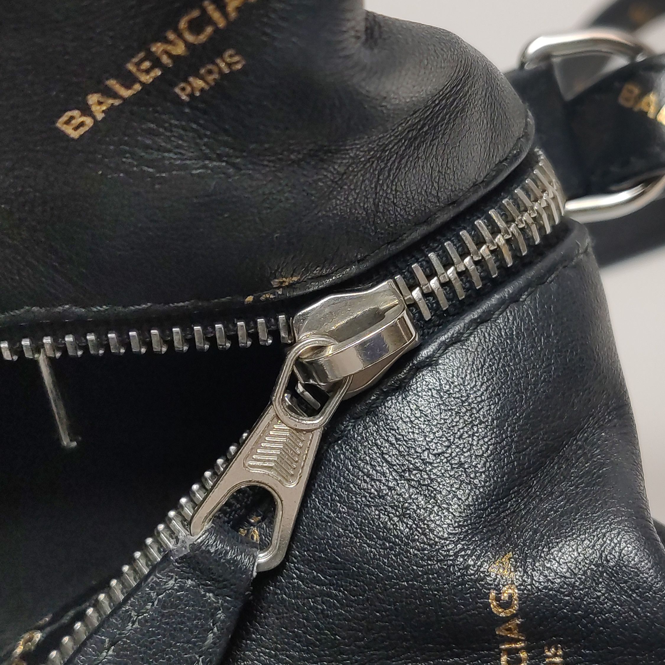 Balenciaga Balenciaga Women os Shoulder Bags Size ONE SIZE - 13 Thumbnail