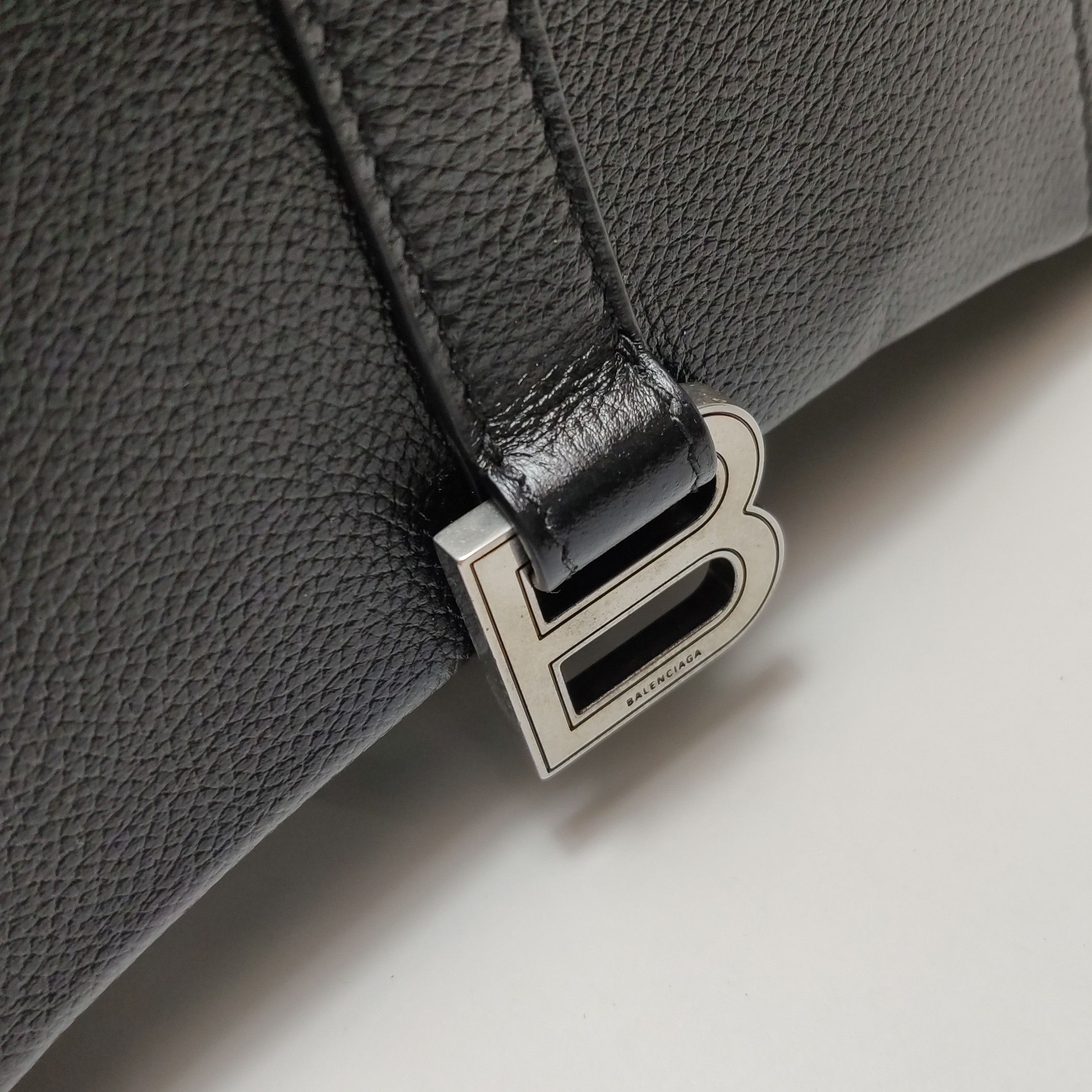 Balenciaga Balenciaga Women os Shoulder Bags Size ONE SIZE - 11 Thumbnail