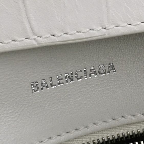 Balenciaga Balenciaga Women os Shoulder Bags Size ONE SIZE - 8 Thumbnail