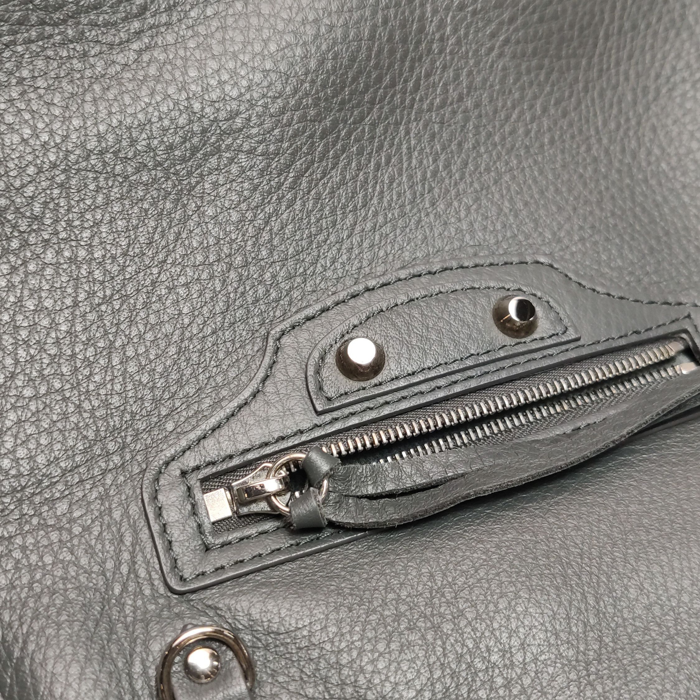 Balenciaga Balenciaga Women os Shoulder Bags Size ONE SIZE - 11 Thumbnail