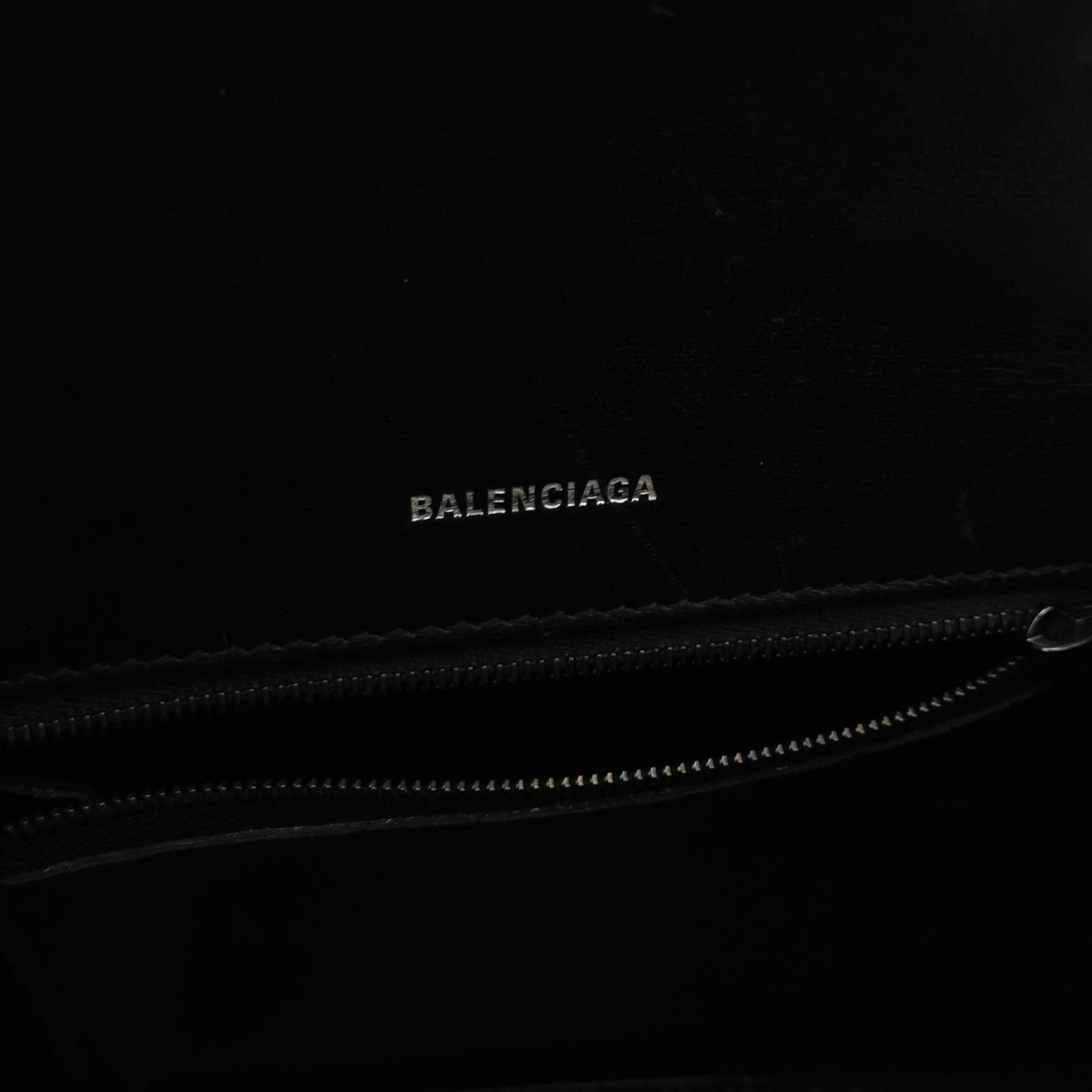 Balenciaga Balenciaga Women os Shoulder Bags Size ONE SIZE - 8 Thumbnail