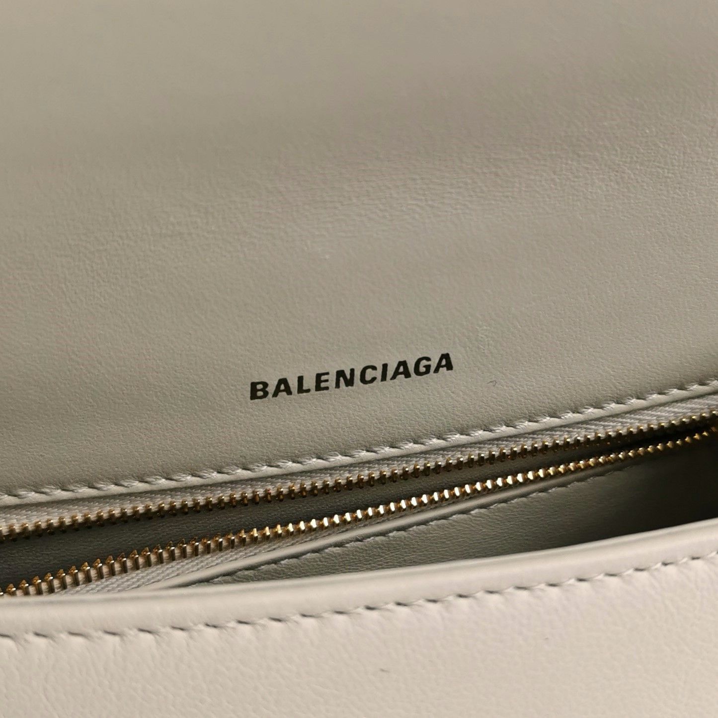 Balenciaga Balenciaga Women os Shoulder Bags Size ONE SIZE - 8 Thumbnail