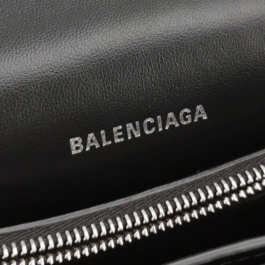 Balenciaga Balenciaga Women os Shoulder Bags Size ONE SIZE - 8 Thumbnail