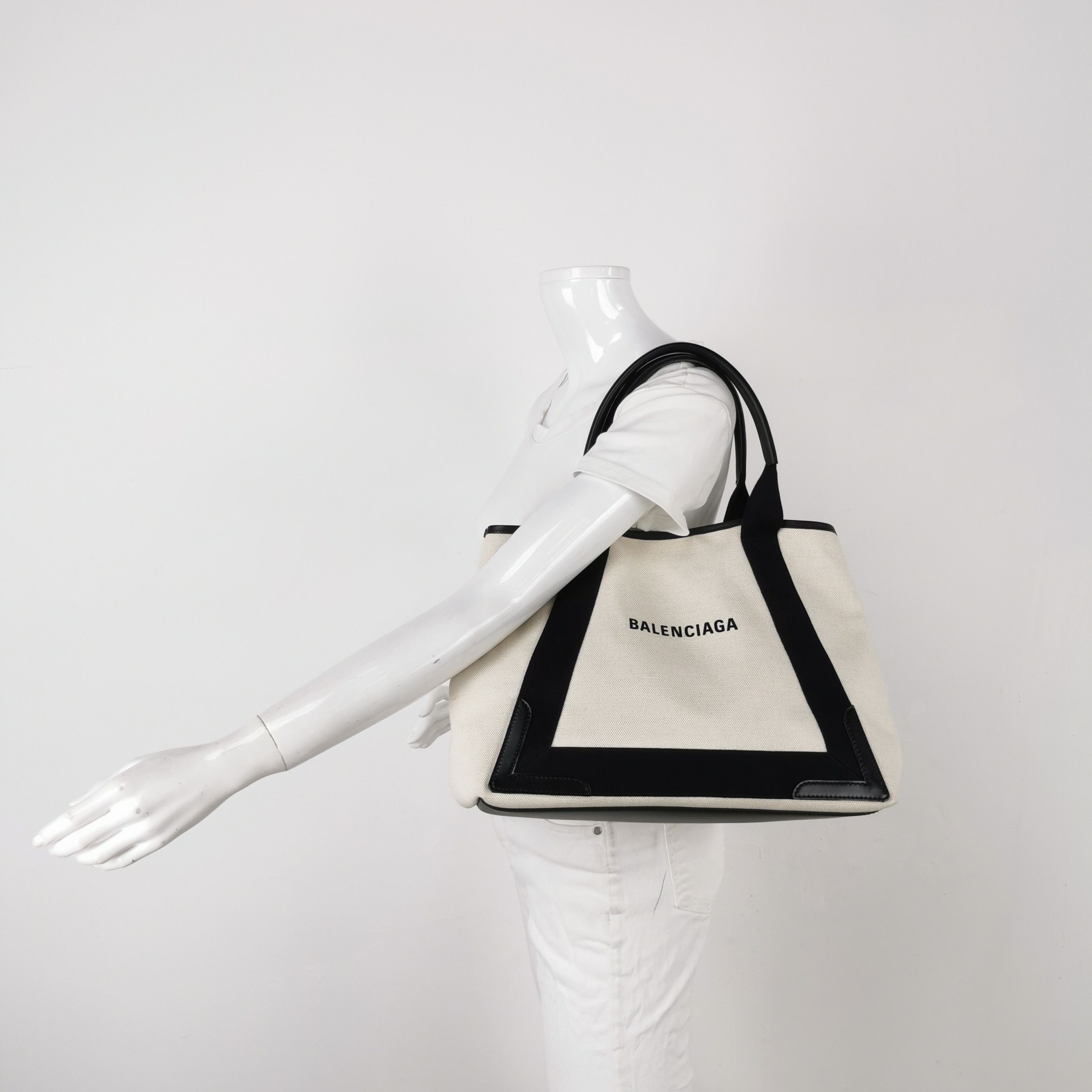 Balenciaga Balenciaga Women os Shoulder Bags Size ONE SIZE - 2 Thumbnail