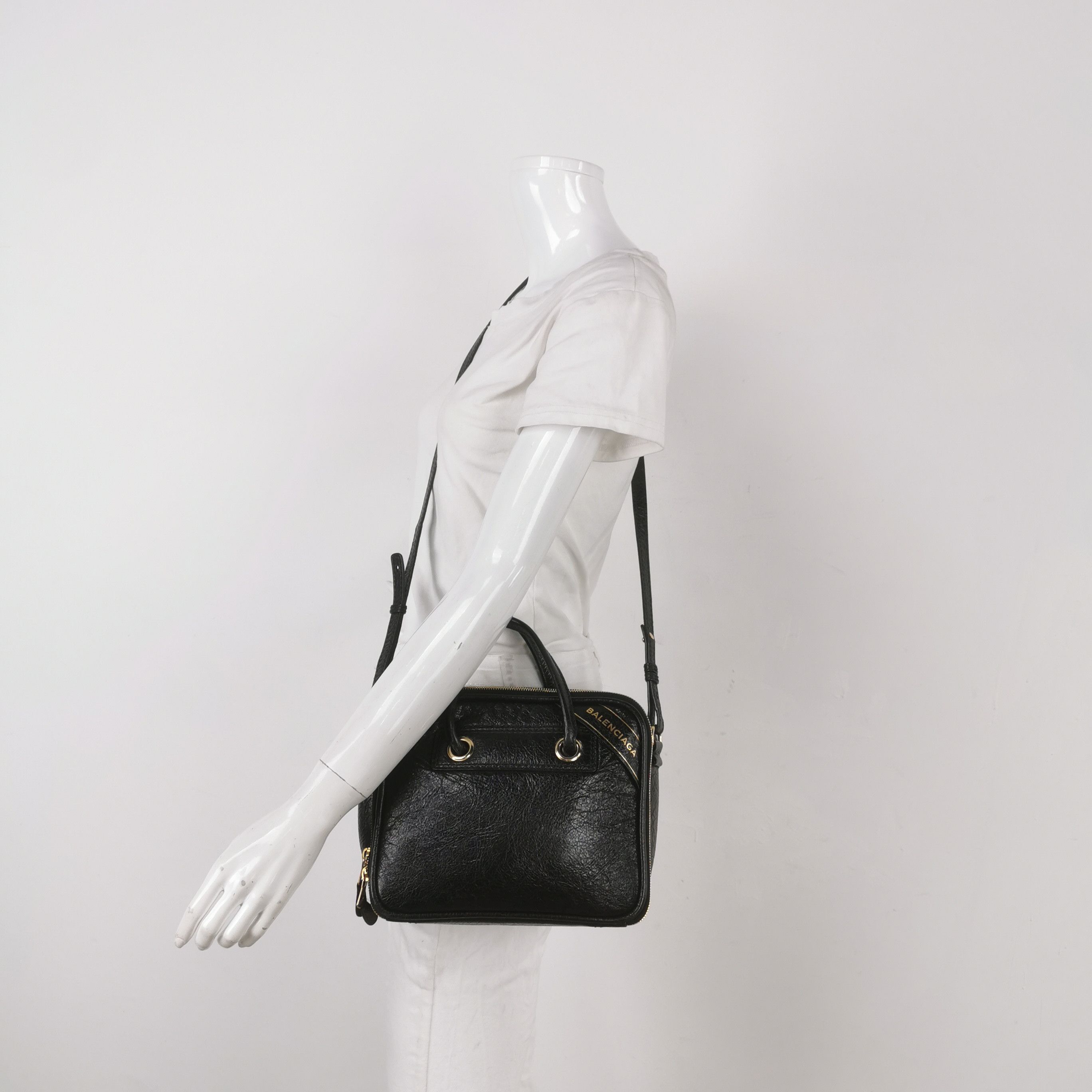 Balenciaga Balenciaga Women os Crossbody Bags Size ONE SIZE - 2 Thumbnail