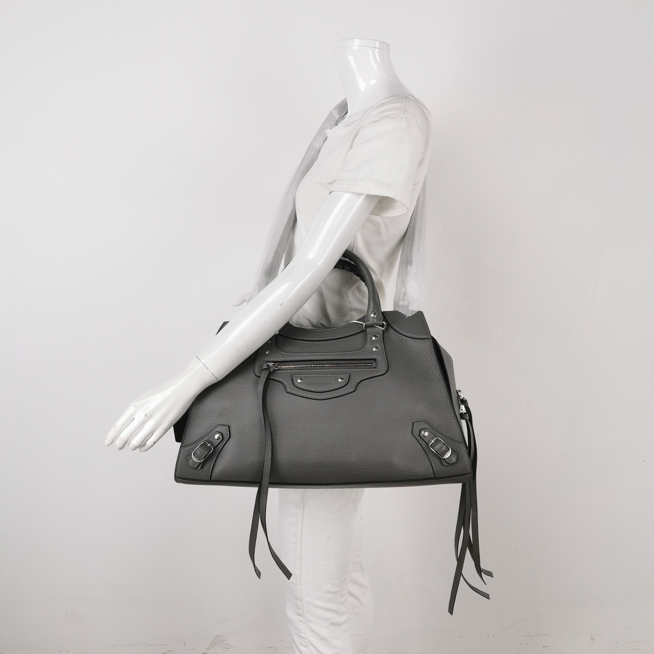 Balenciaga Balenciaga Women os Shoulder Bags Size ONE SIZE - 2 Thumbnail