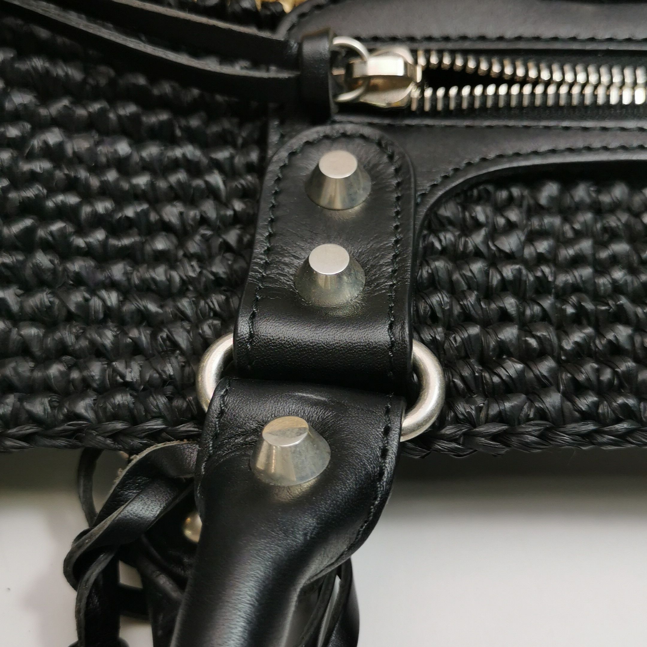 Balenciaga Balenciaga Women os Shoulder Bags Size ONE SIZE - 21 Thumbnail