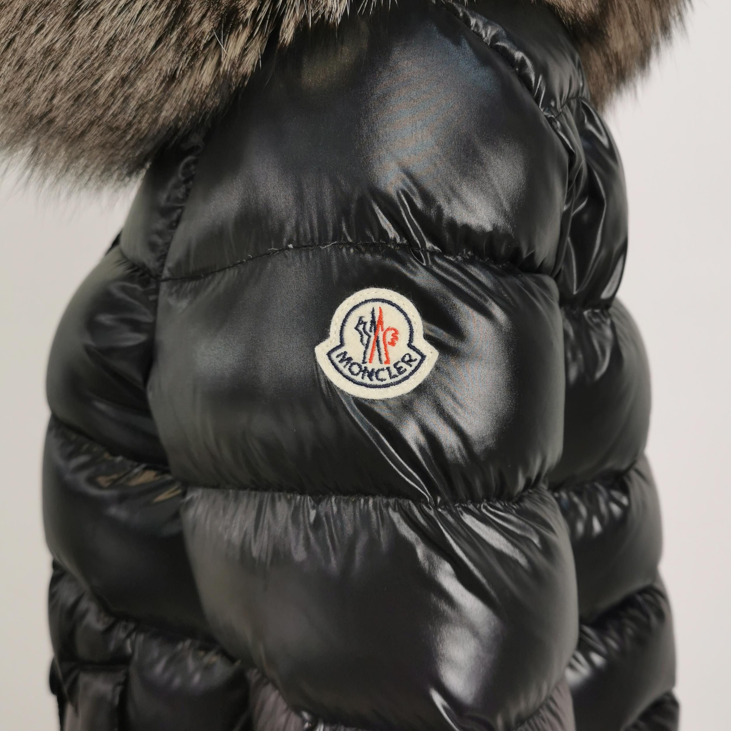 Moncler Moncler Fur Hood Down Jacket Size 0 Size XS / US 0-2 / IT 36-38 - 3 Thumbnail