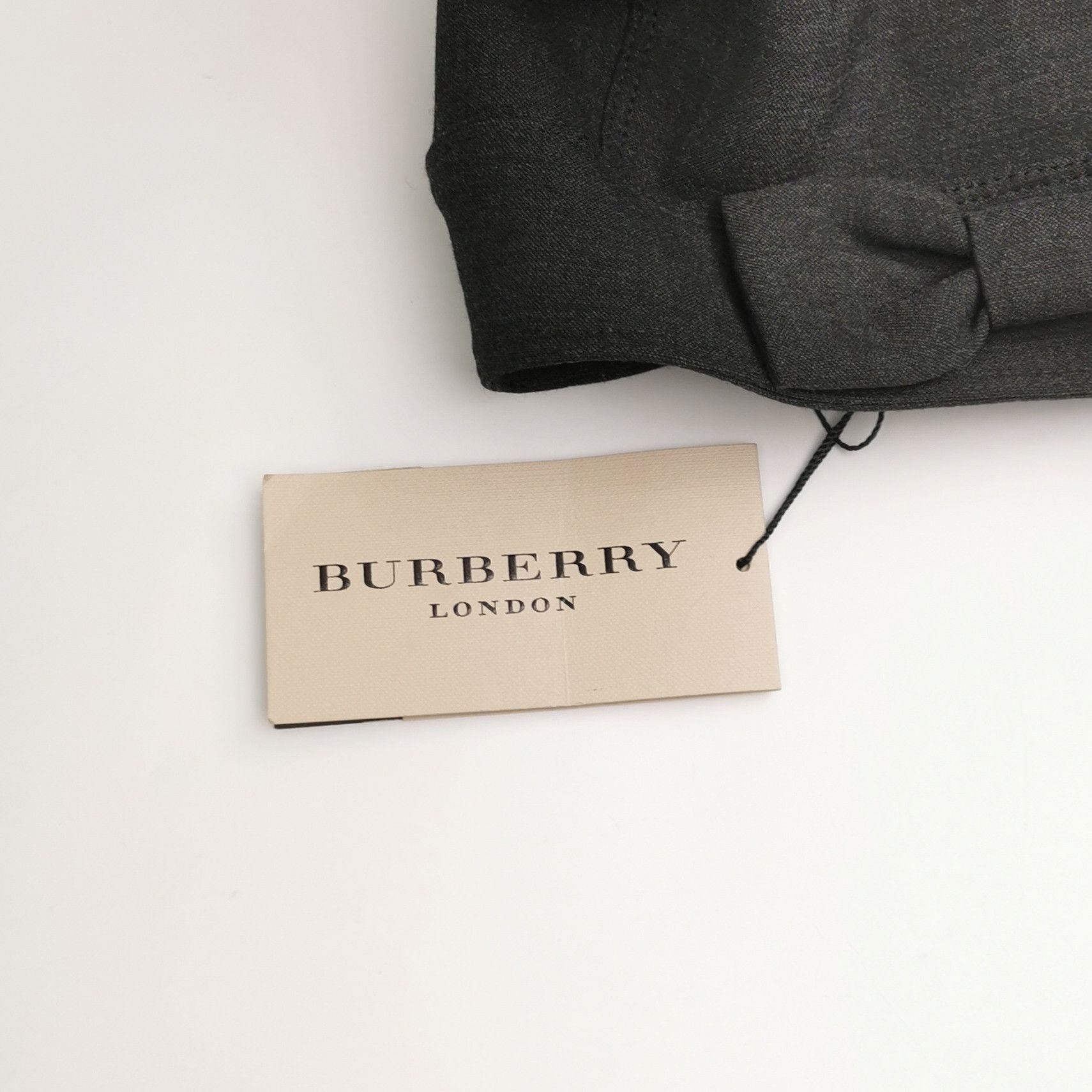 Burberry Burberry London Black Pencil Skirt Size US 2 Size 26" / US 2 / IT 38 - 4 Thumbnail