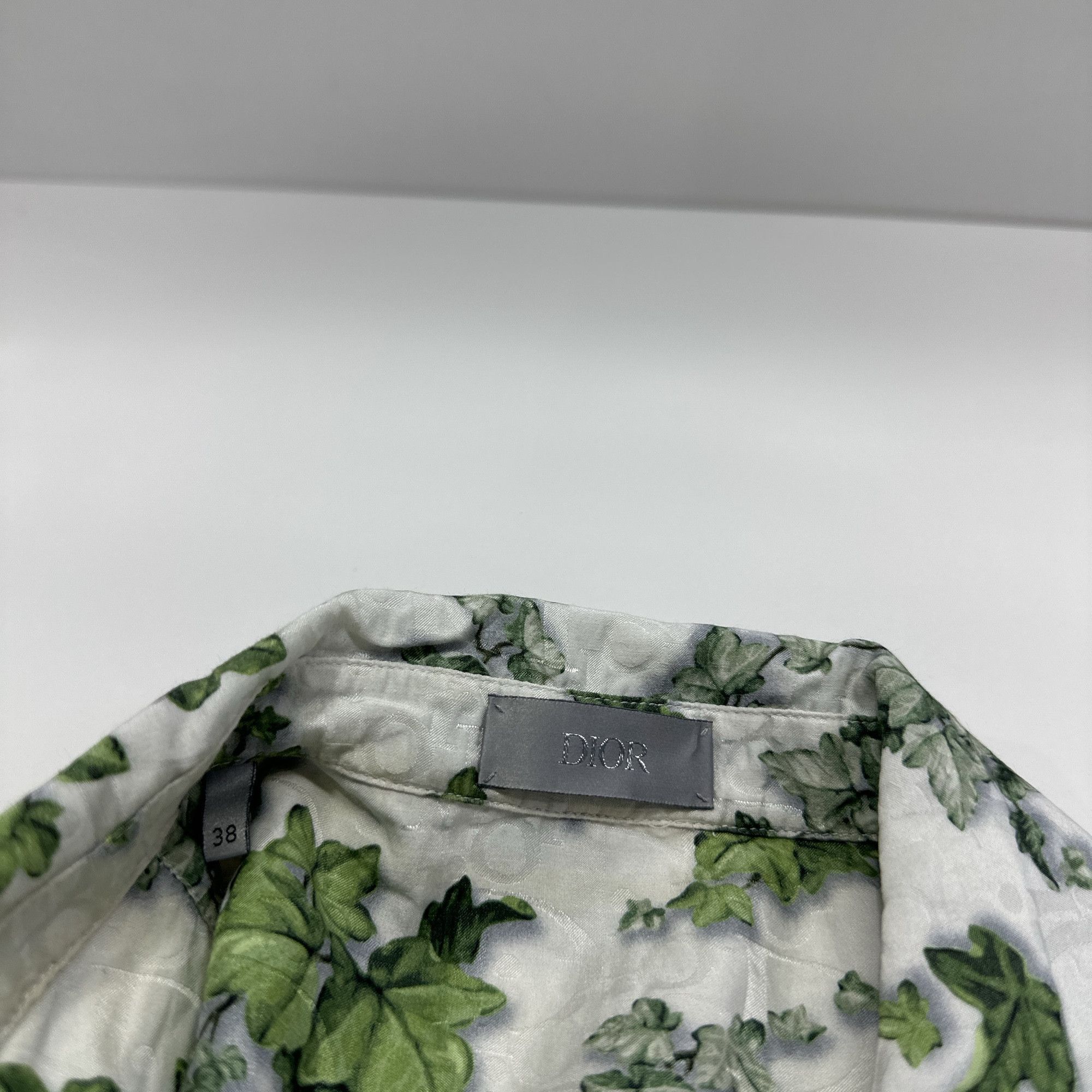 Dior Dior Floral Print Short Sleeve Shirt Size 38 Size US S / EU 44-46 / 1 - 3 Thumbnail