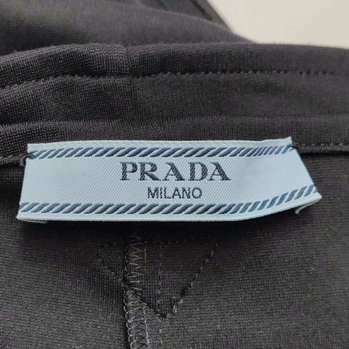 Prada Prada Triangle Logo Pants Size 38 Size 26" / US 2 / IT 38 - 5 Thumbnail