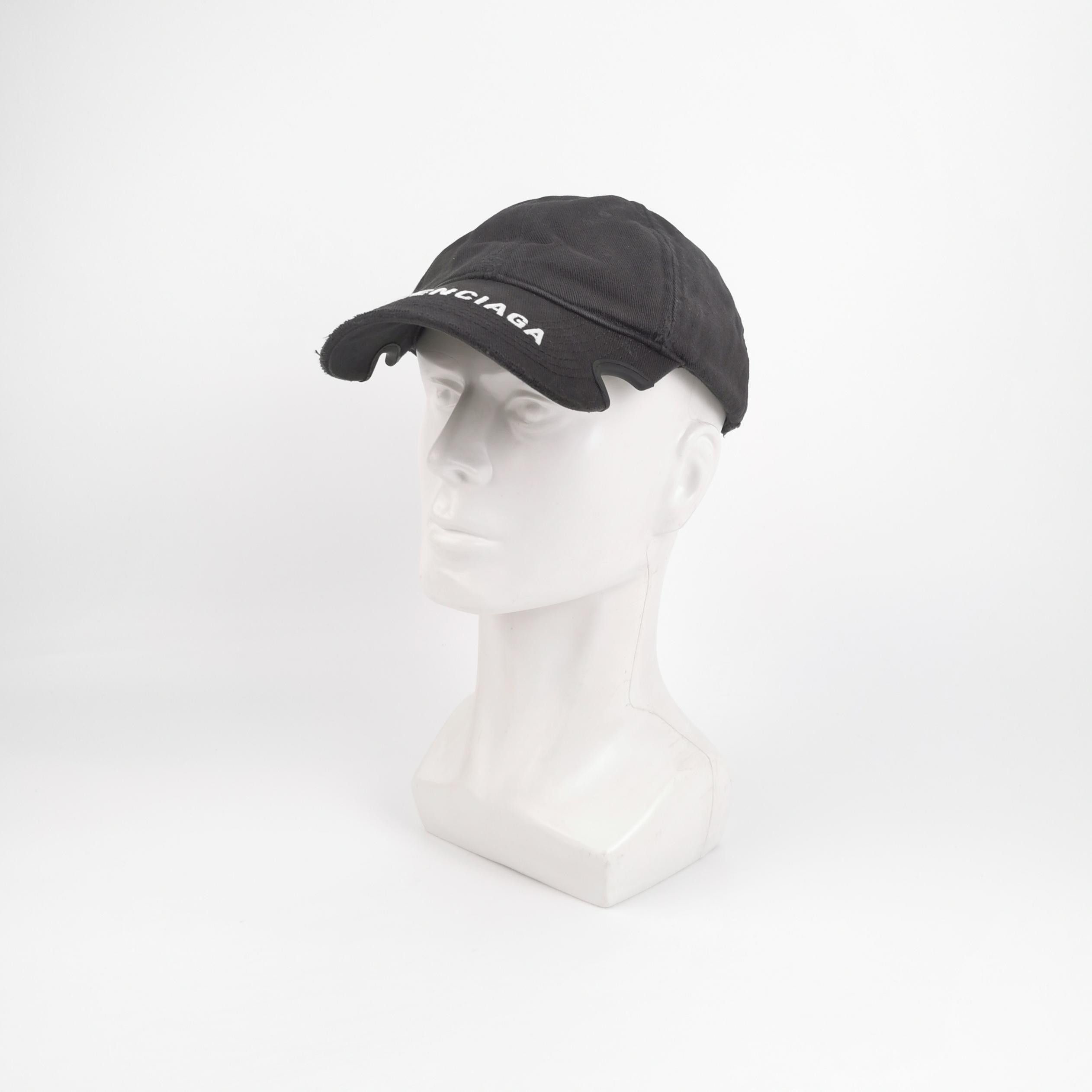 Balenciaga Balenciaga Distressed Logo Baseball Cap L Size ONE SIZE - 2 Thumbnail