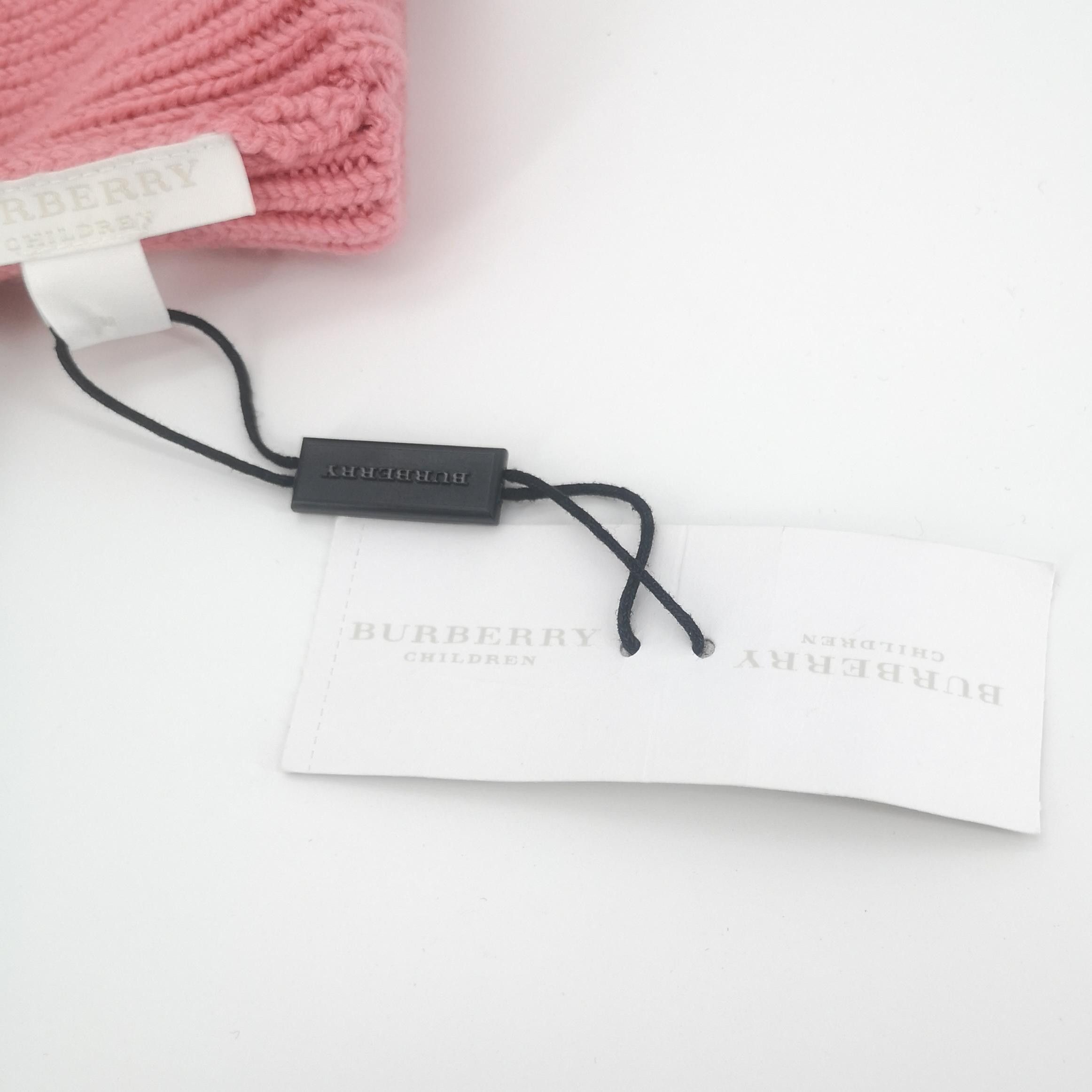 Burberry Burberry Heart Patch Knit Beanie ONE SIZE Size ONE SIZE - 4 Thumbnail