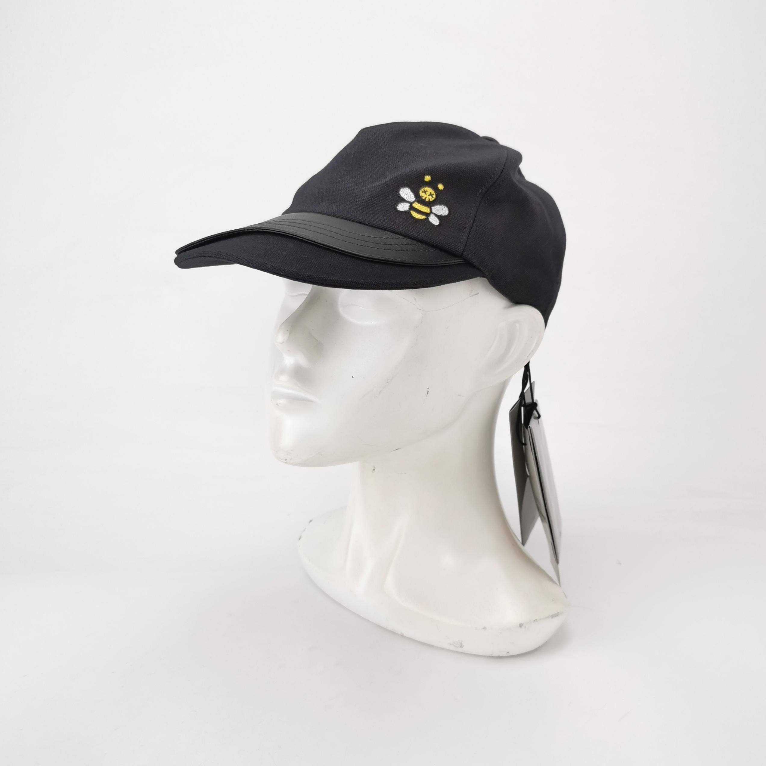 Dior Dior KAWS Bee Embroidery Baseball Cap Size M Size ONE SIZE - 2 Thumbnail