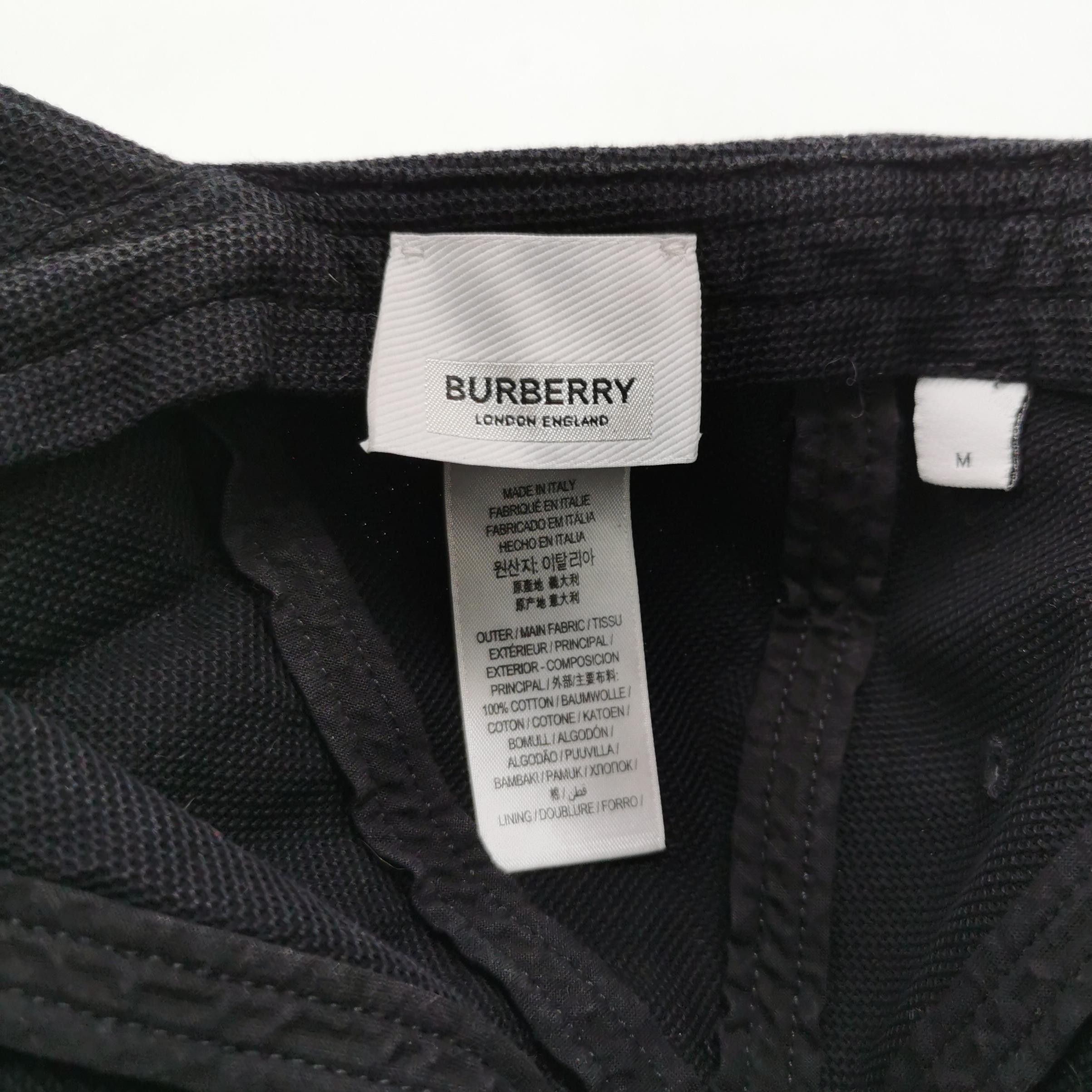 Burberry Burberry TB Logo Embroidered Baseball Cap M Size ONE SIZE - 4 Thumbnail