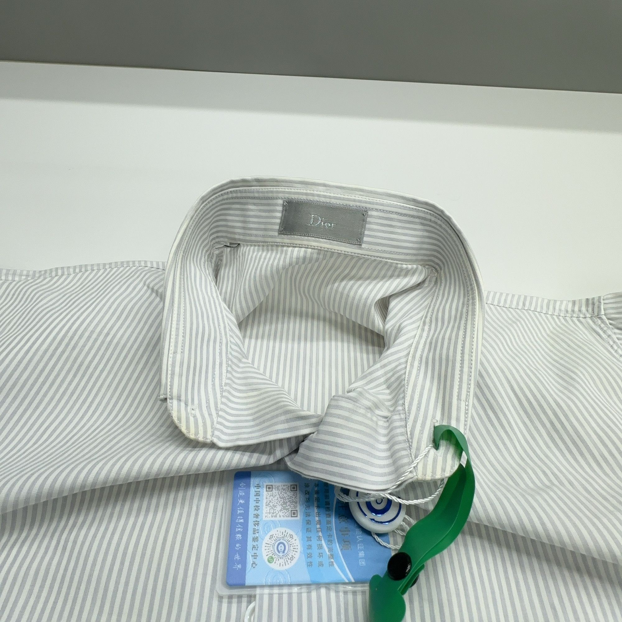 Dior Dior Striped Button Up Shirt Size 37 Size US S / EU 44-46 / 1 - 7 Thumbnail