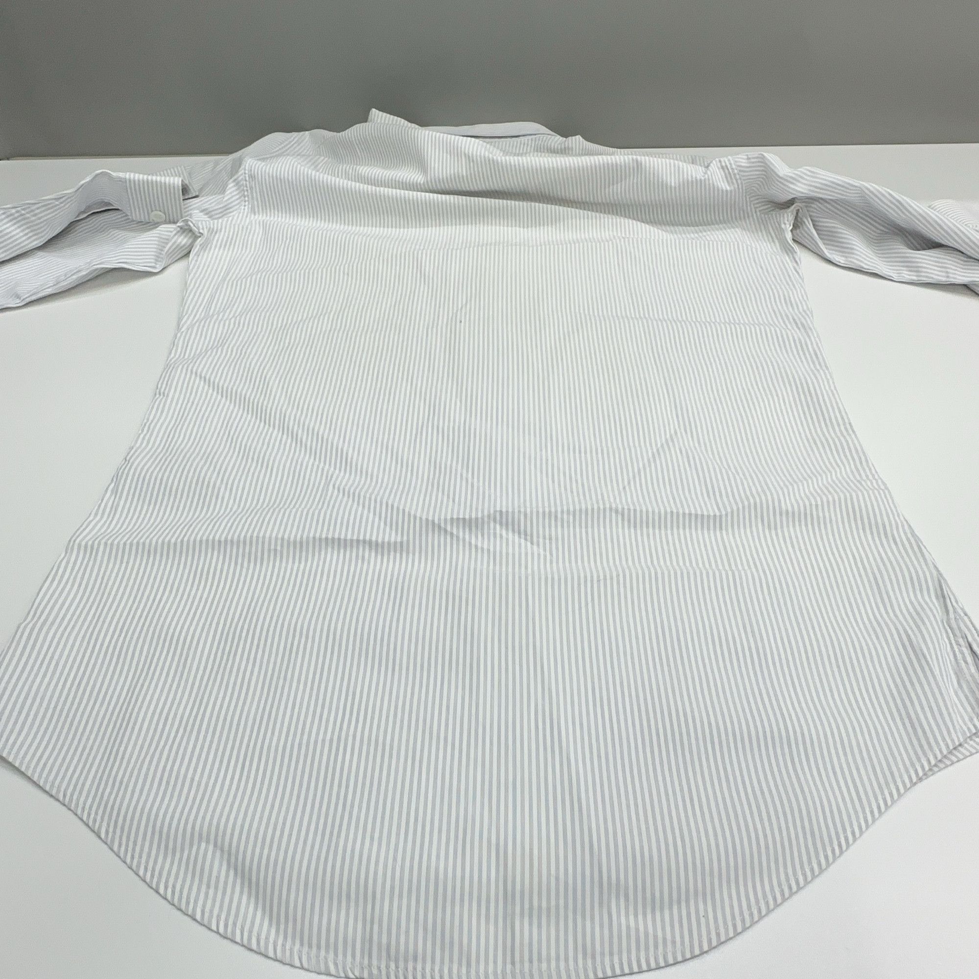 Dior Dior Striped Button Up Shirt Size 37 Size US S / EU 44-46 / 1 - 14 Thumbnail