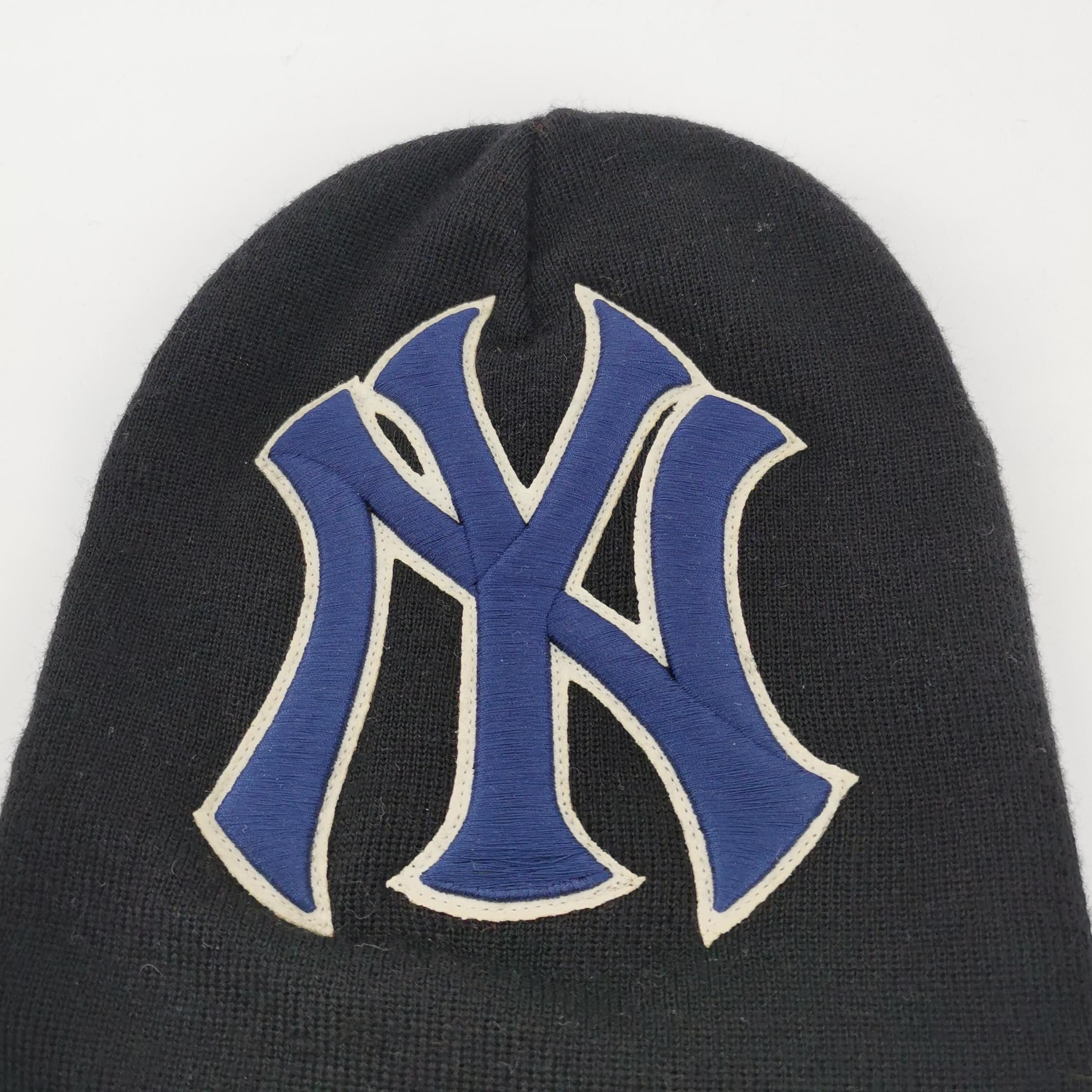Gucci Gucci x MLB NY Logo Crystal Beanie Size ONE SIZE Size ONE SIZE - 4 Thumbnail