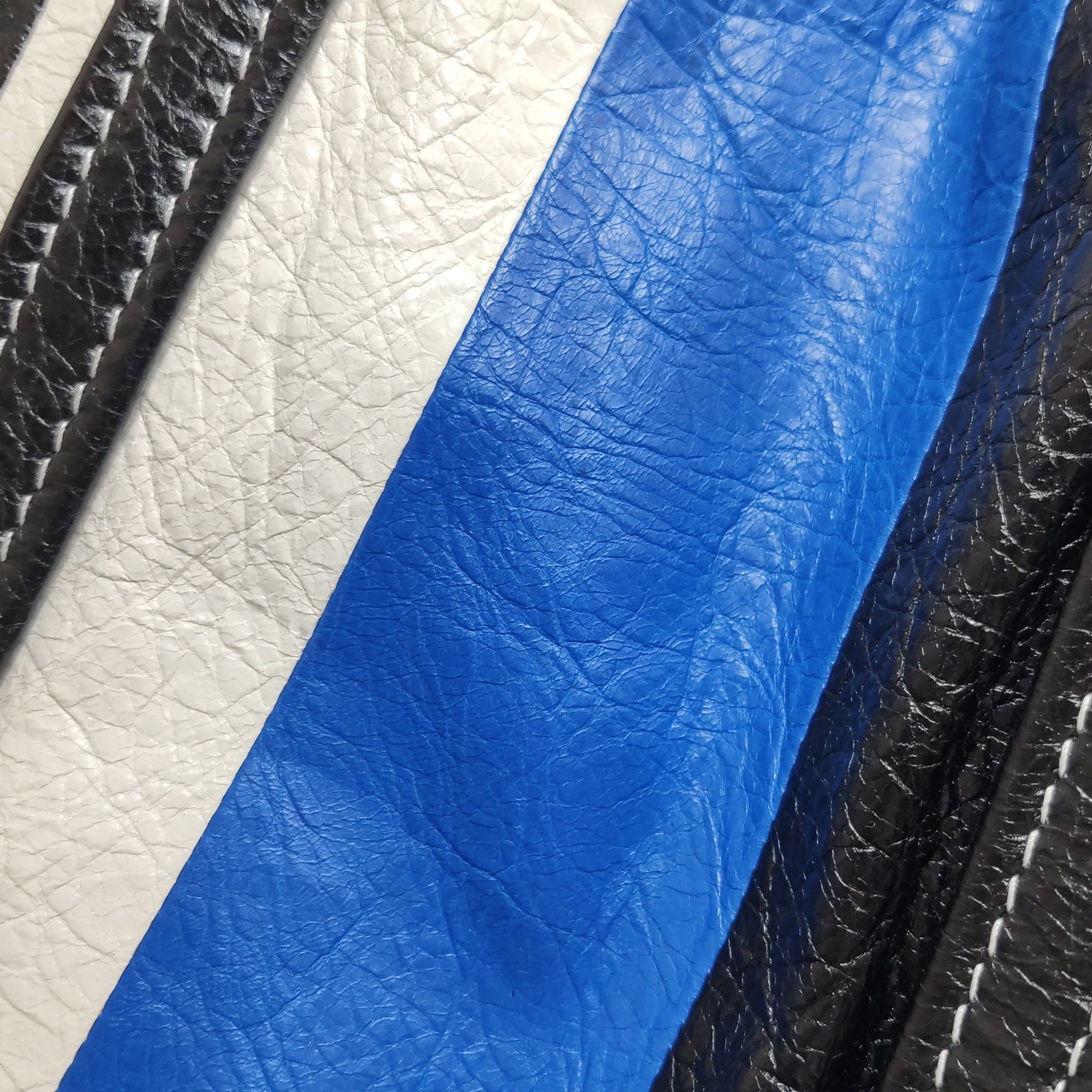 Balenciaga Balenciaga Women os Crossbody Bags Size ONE SIZE - 18 Thumbnail