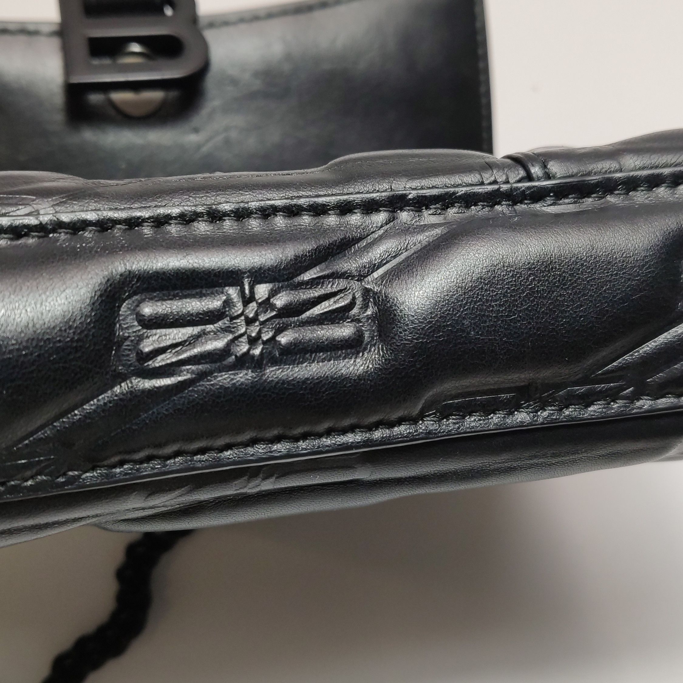 Balenciaga Balenciaga Women os Shoulder Bags Size ONE SIZE - 22 Thumbnail
