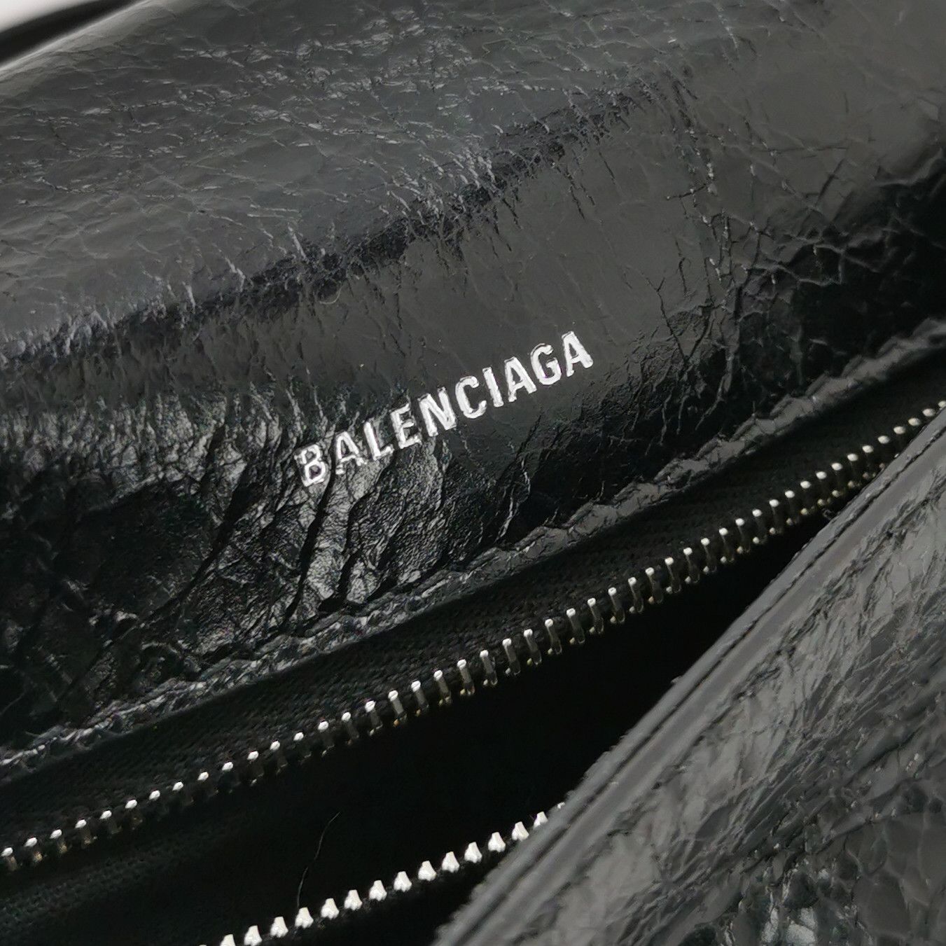Balenciaga Balenciaga Women os Crossbody Bags Size ONE SIZE - 8 Thumbnail