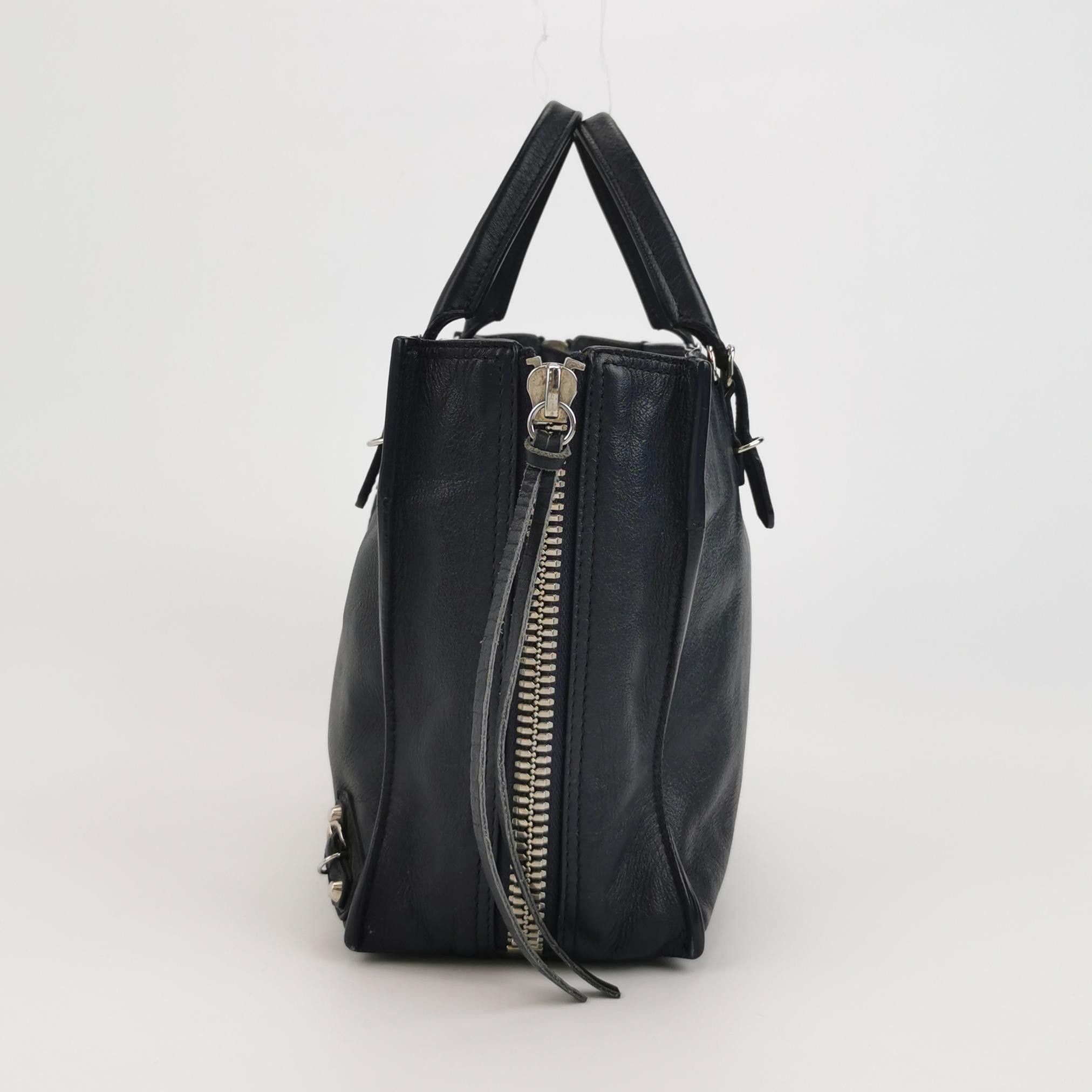 Balenciaga Balenciaga Women os Shoulder Bags Size ONE SIZE - 3 Thumbnail