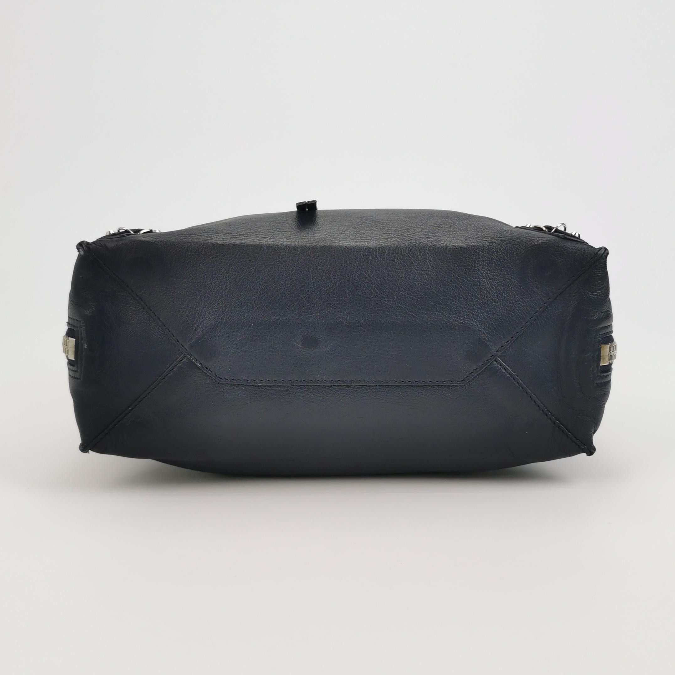 Balenciaga Balenciaga Women os Shoulder Bags Size ONE SIZE - 6 Thumbnail