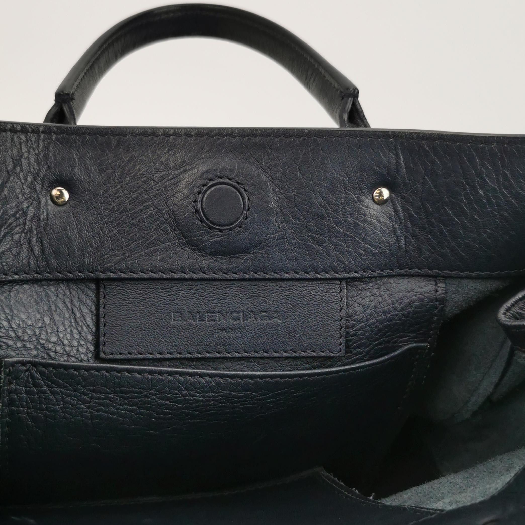 Balenciaga Balenciaga Women os Shoulder Bags Size ONE SIZE - 8 Thumbnail