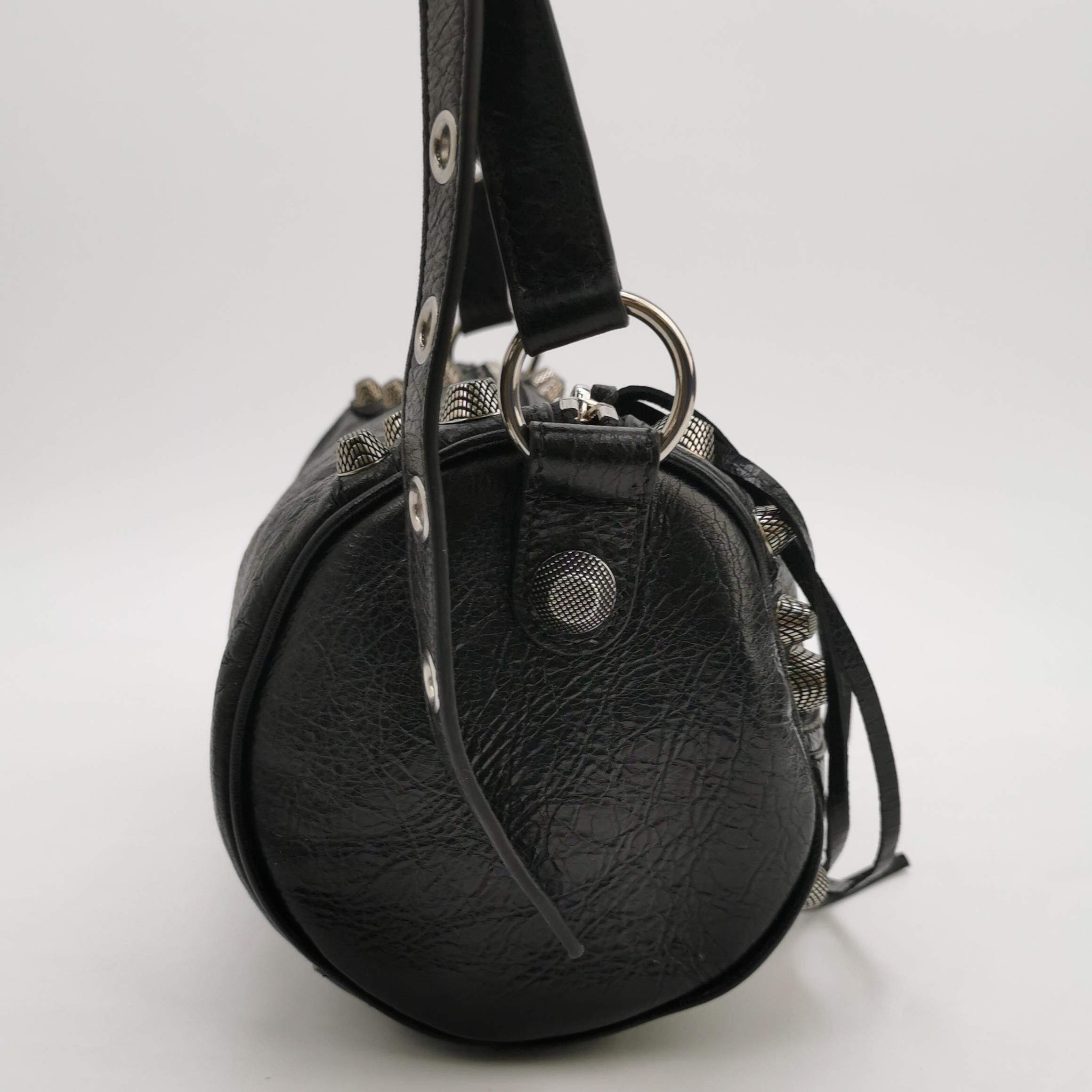 Balenciaga Balenciaga Women os Shoulder Bags Size ONE SIZE - 4 Thumbnail