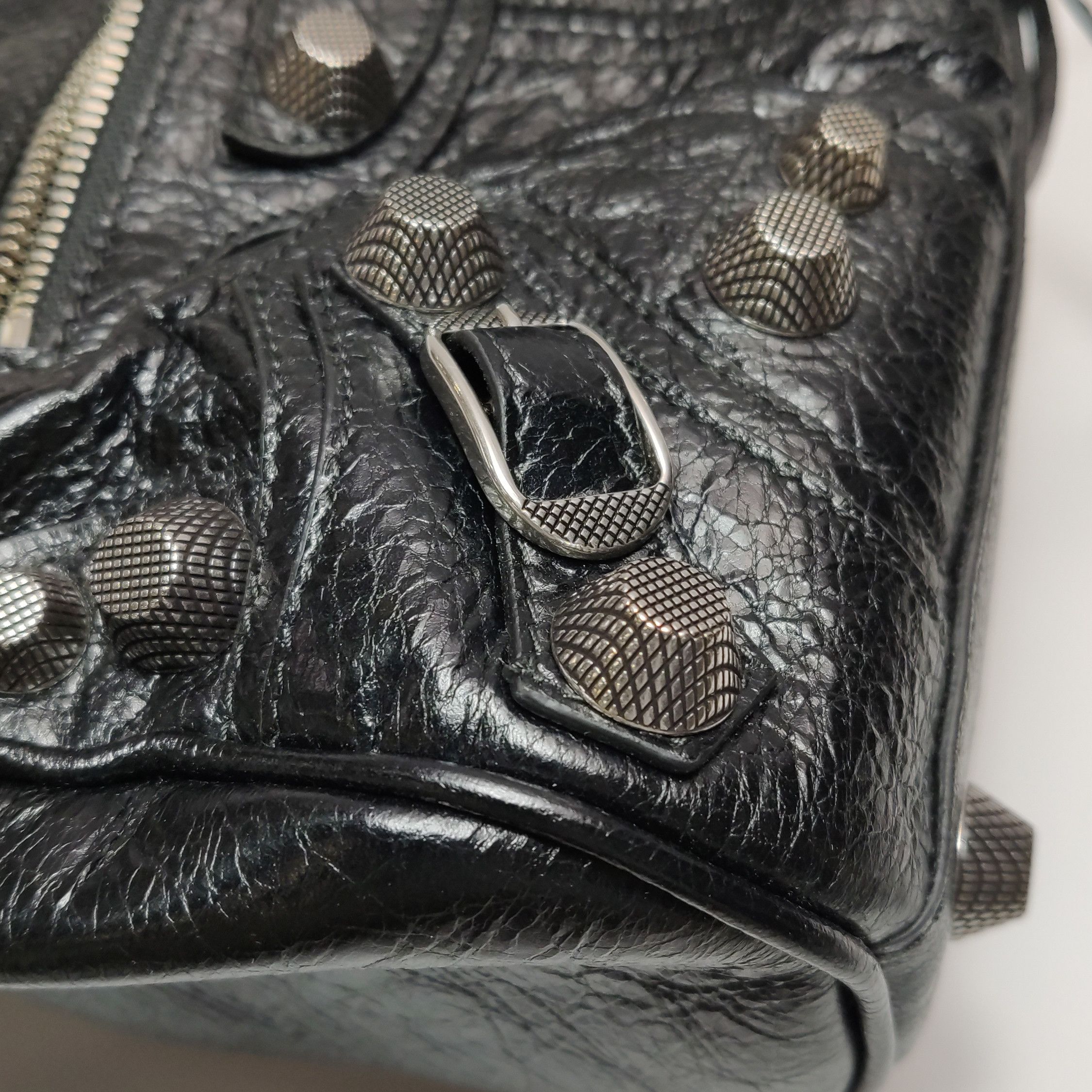 Balenciaga Balenciaga Women os Shoulder Bags Size ONE SIZE - 16 Thumbnail