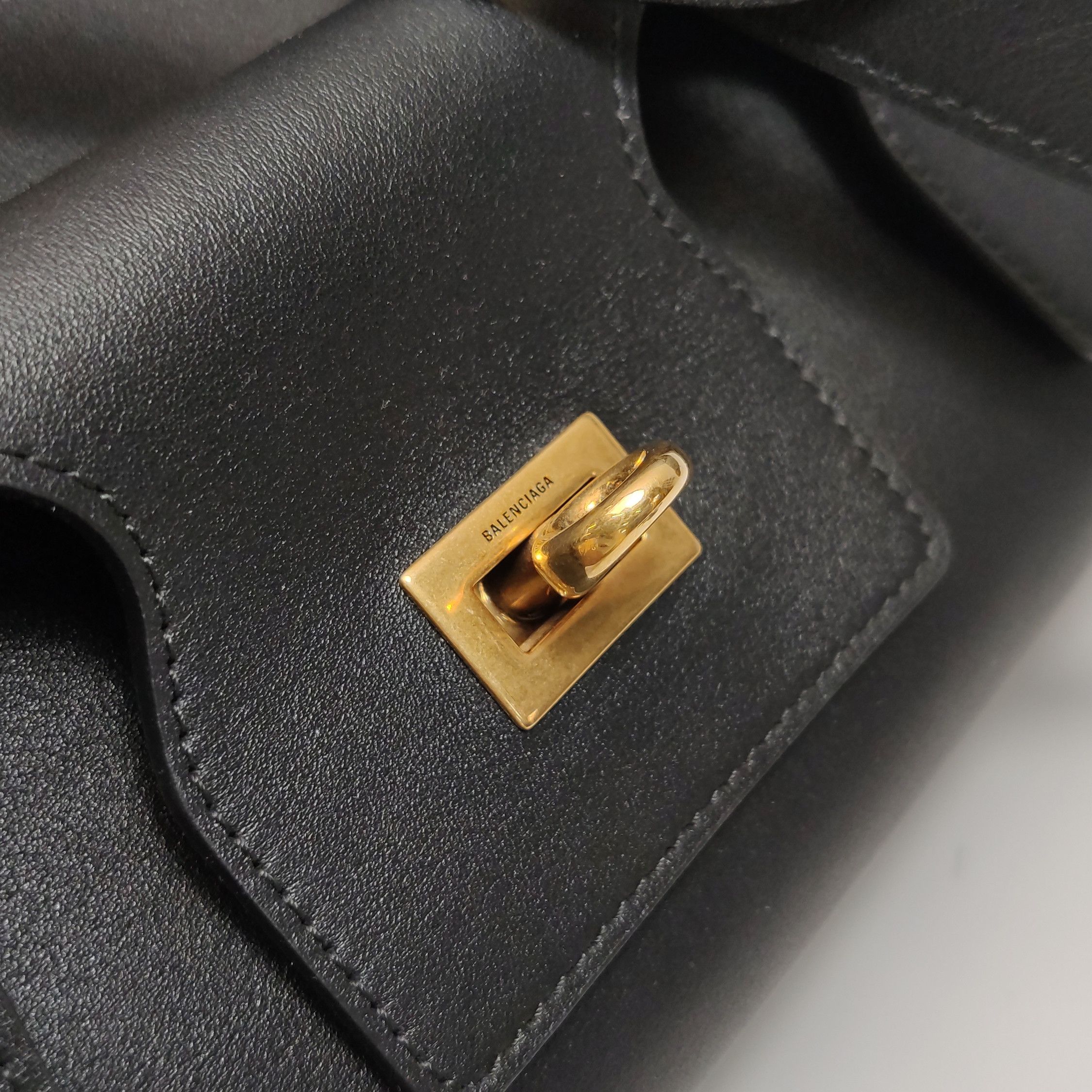 Balenciaga Balenciaga Women os Shoulder Bags Size ONE SIZE - 12 Thumbnail