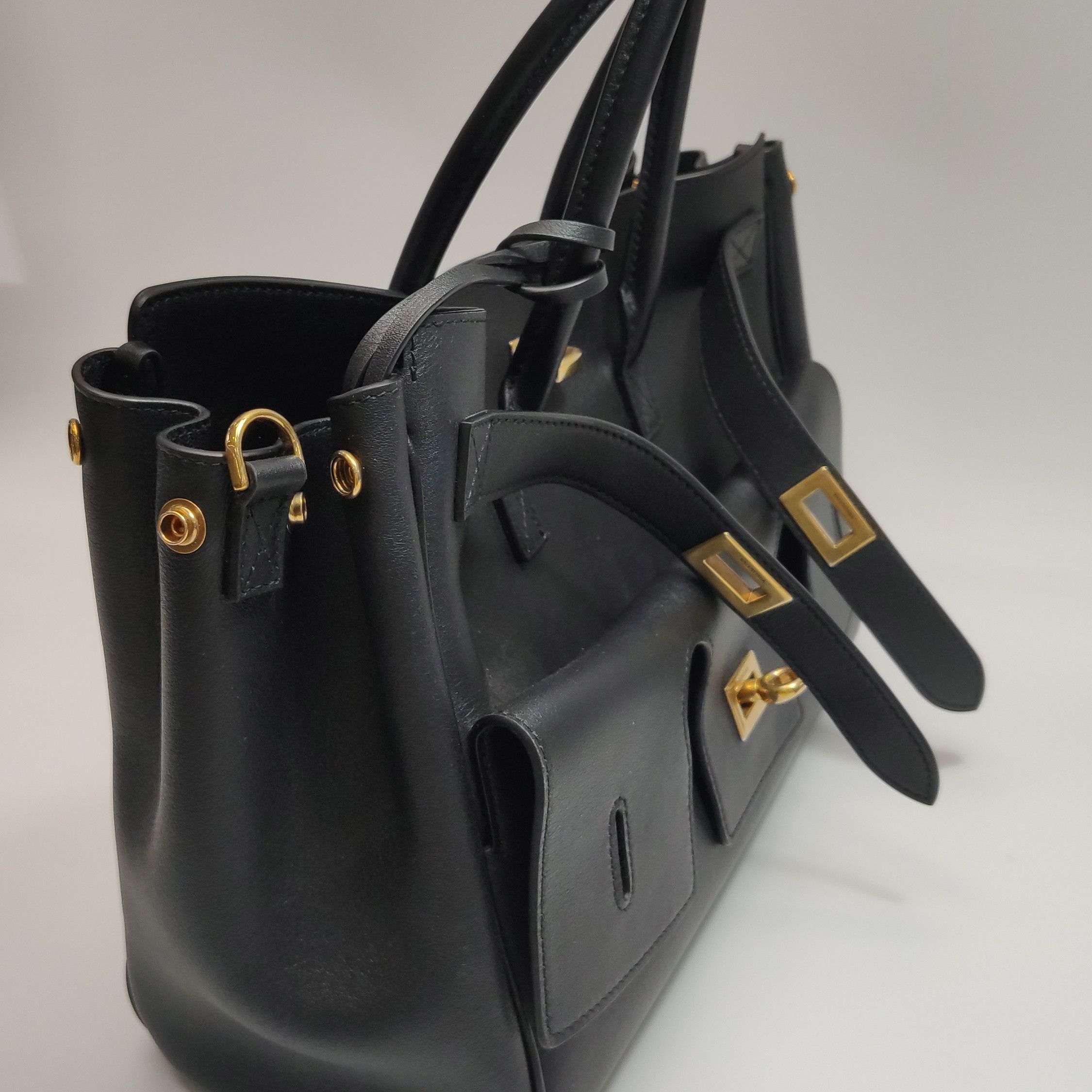 Balenciaga Balenciaga Women os Shoulder Bags Size ONE SIZE - 18 Thumbnail
