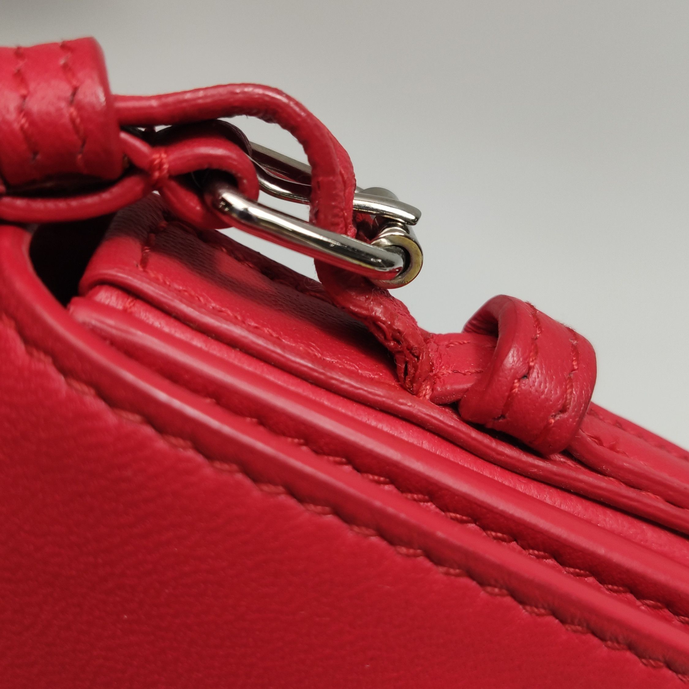 Balenciaga Balenciaga Women os Shoulder Bags Size ONE SIZE - 22 Thumbnail