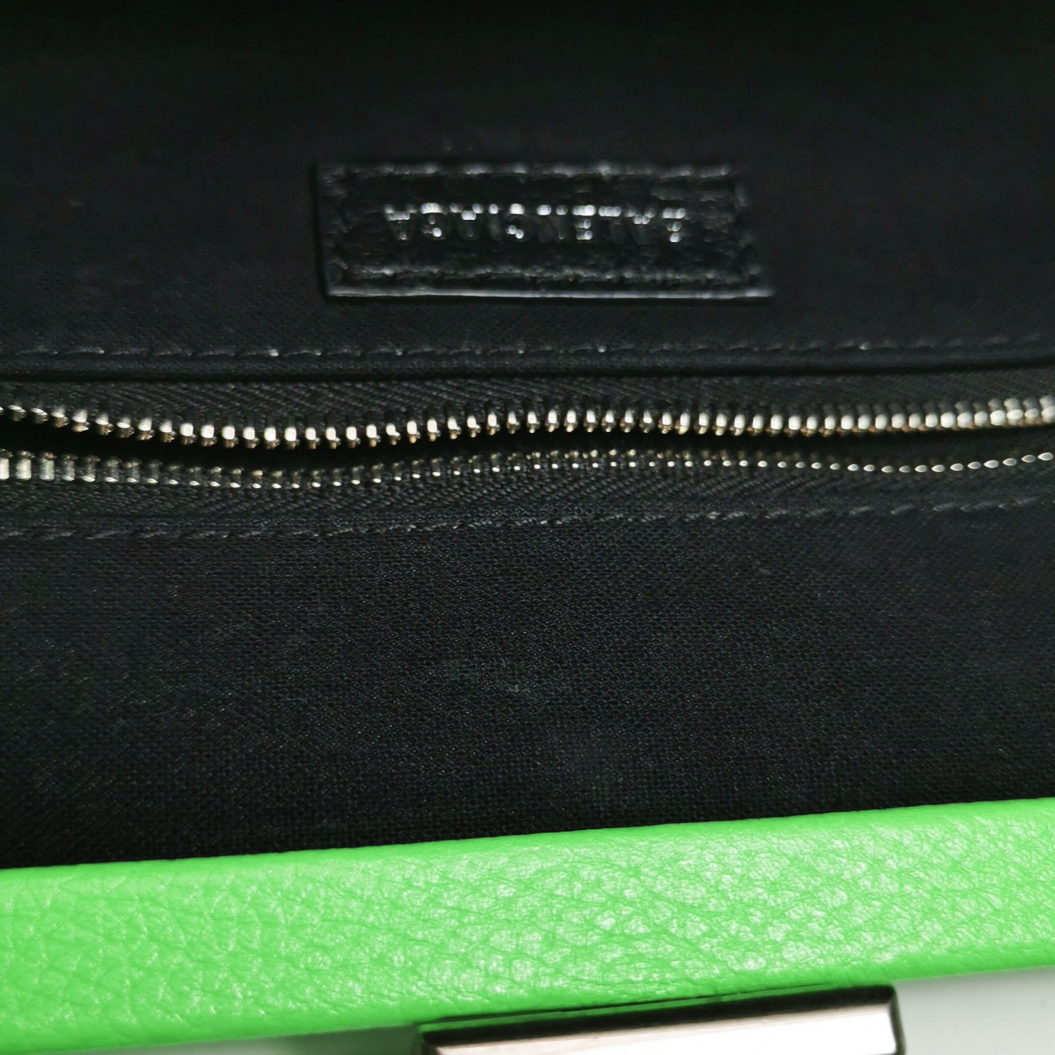 Balenciaga Balenciaga Women os Crossbody Bags Size ONE SIZE - 10 Thumbnail