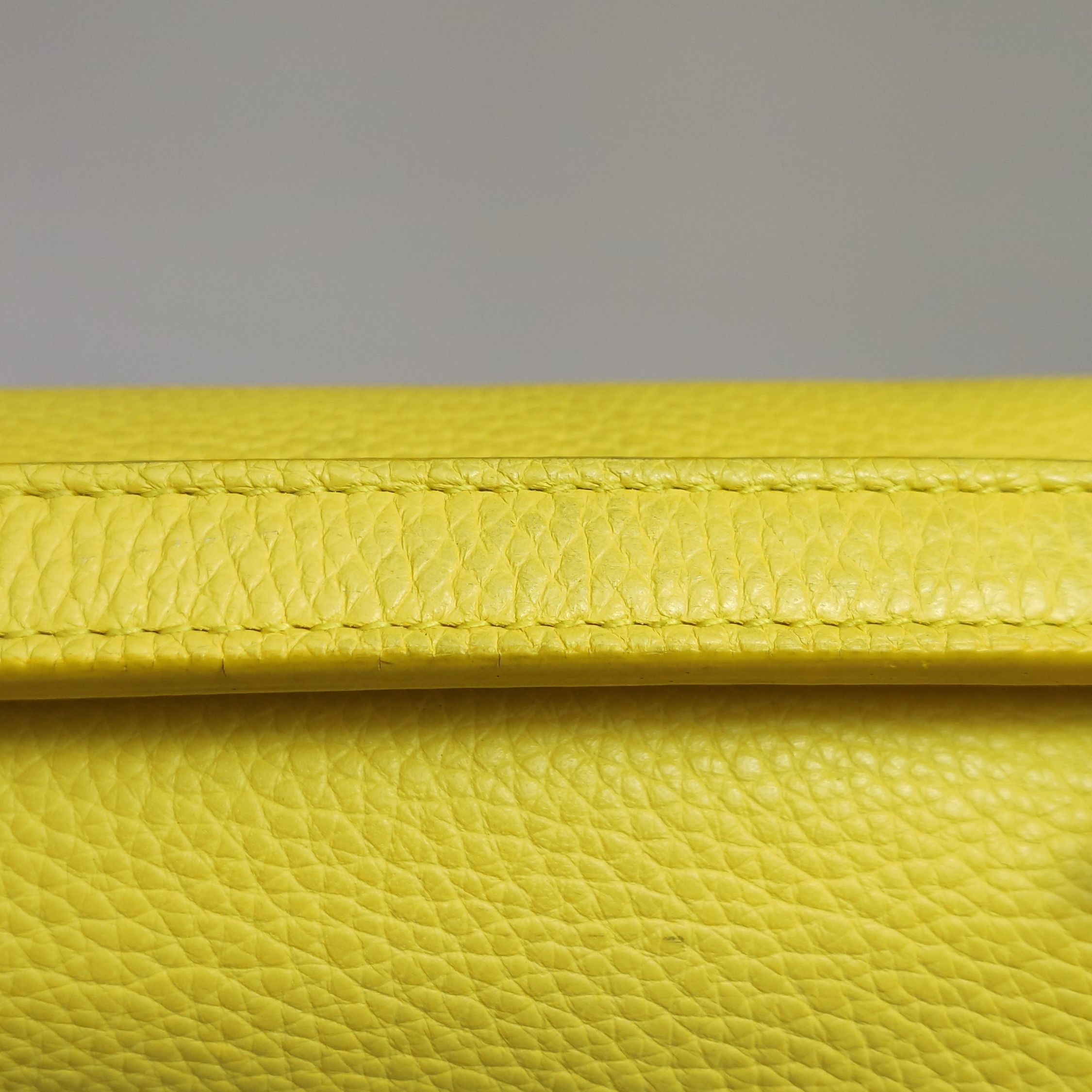Balenciaga Balenciaga Women os Shoulder Bags Size ONE SIZE - 18 Thumbnail