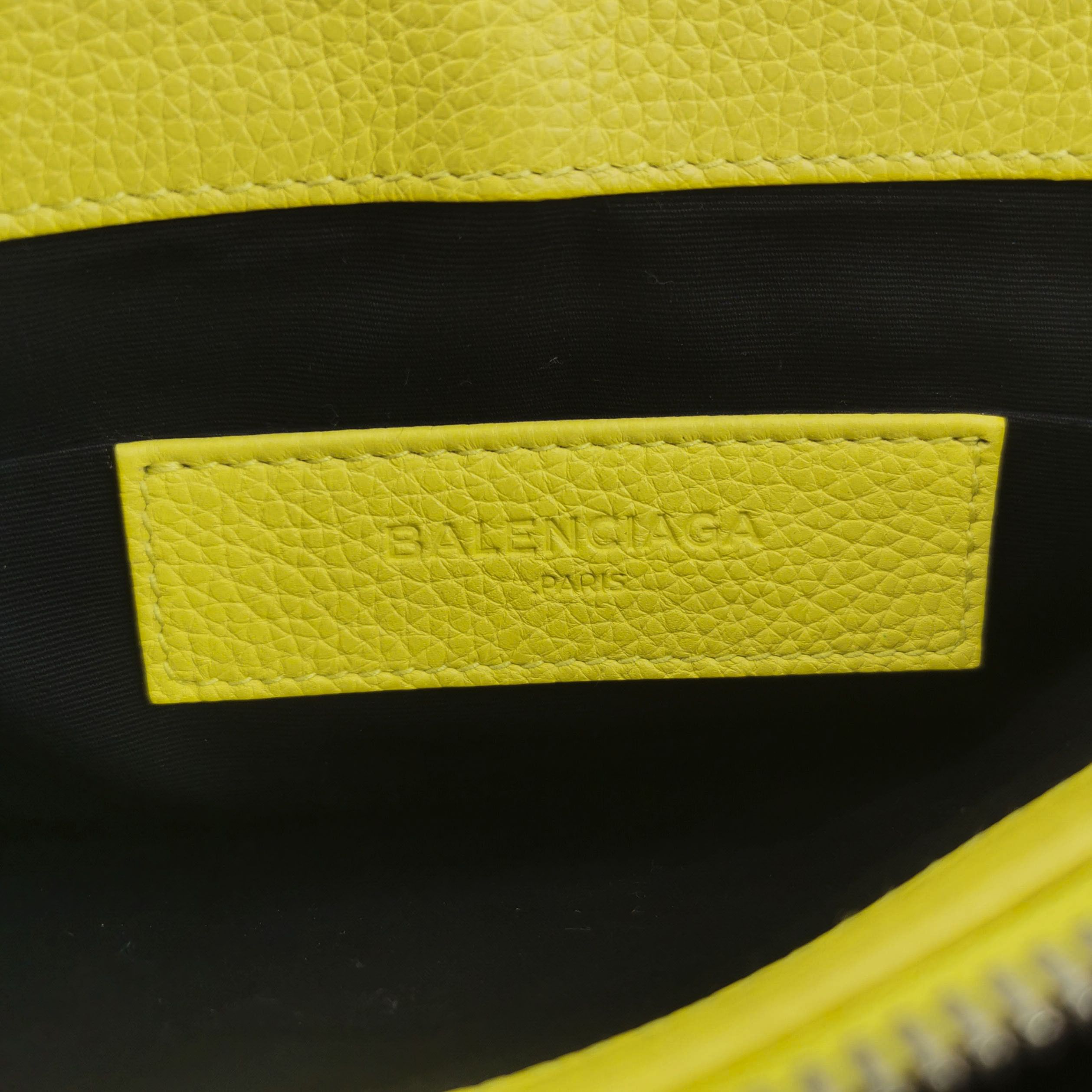 Balenciaga Balenciaga Women os Shoulder Bags Size ONE SIZE - 8 Thumbnail