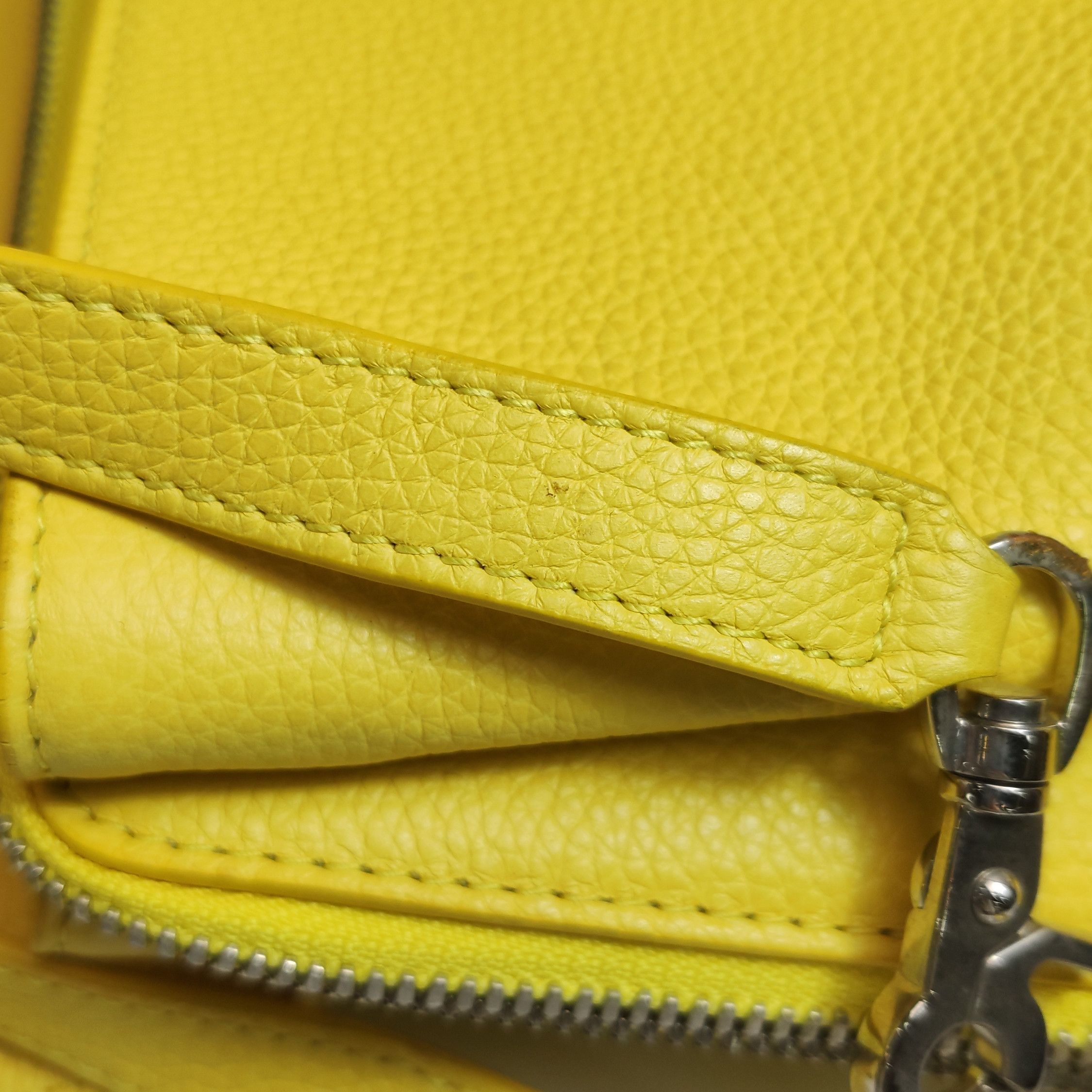 Balenciaga Balenciaga Women os Shoulder Bags Size ONE SIZE - 11 Thumbnail